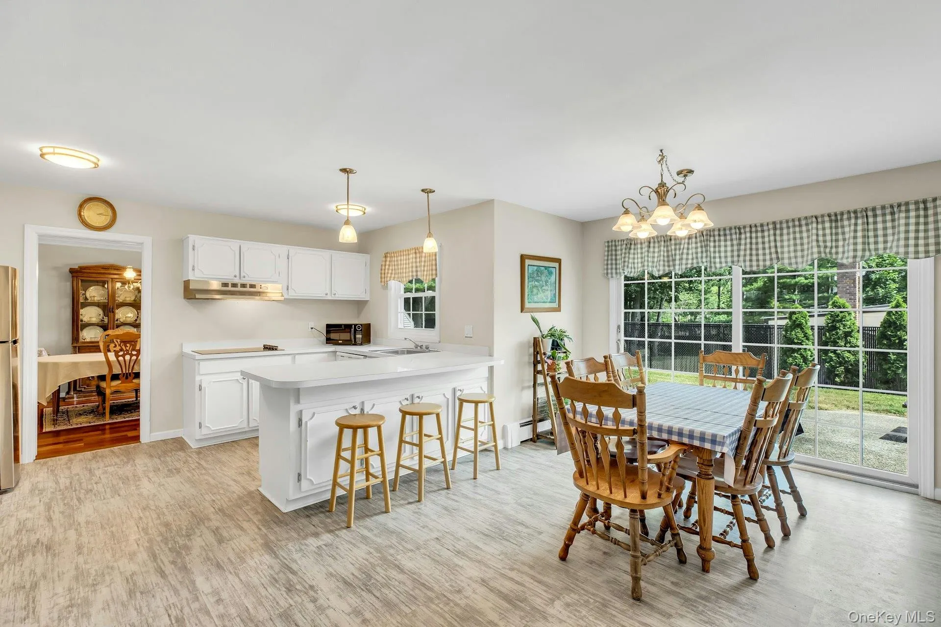 23 Bently Lane, Brookhaven, NY, 5 Bedrooms Bedrooms, 9 Rooms Rooms,3 BathroomsBathrooms,Residential,For Rent,Bently,0,KEY1017039 23 Bently Lane, Brookhaven, NY, 5 Bedrooms Bedrooms, 9 Rooms Rooms,3 BathroomsBathrooms,Residential,For Rent,Bently,0,KEY1017039