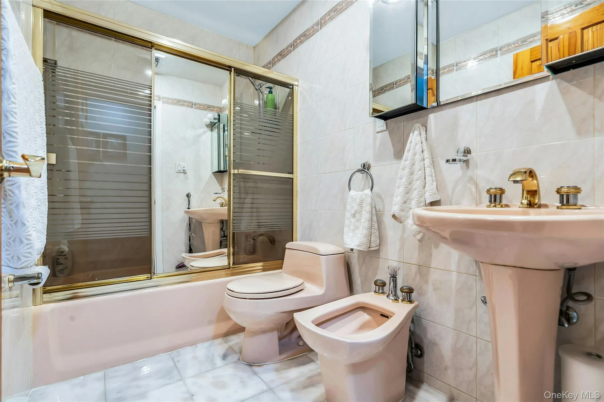 105 Convent Road, Oyster Bay, NY, 4 Bedrooms Bedrooms, 8 Rooms Rooms,3 BathroomsBathrooms,Residential,For Rent,Convent,0,KEY1017042 105 Convent Road, Oyster Bay, NY, 4 Bedrooms Bedrooms, 8 Rooms Rooms,3 BathroomsBathrooms,Residential,For Rent,Convent,0,KEY1017042