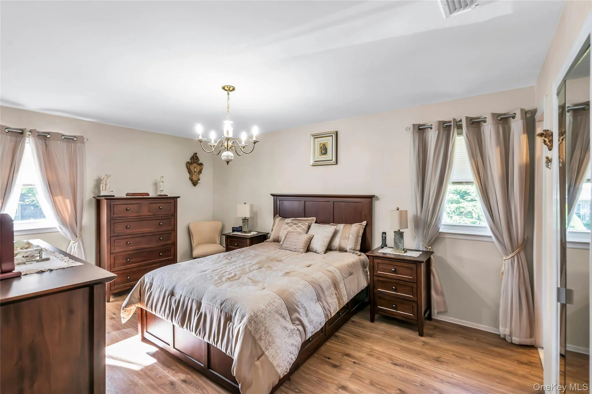 105 Convent Road, Oyster Bay, NY, 4 Bedrooms Bedrooms, 8 Rooms Rooms,3 BathroomsBathrooms,Residential,For Rent,Convent,0,KEY1017042 105 Convent Road, Oyster Bay, NY, 4 Bedrooms Bedrooms, 8 Rooms Rooms,3 BathroomsBathrooms,Residential,For Rent,Convent,0,KEY1017042