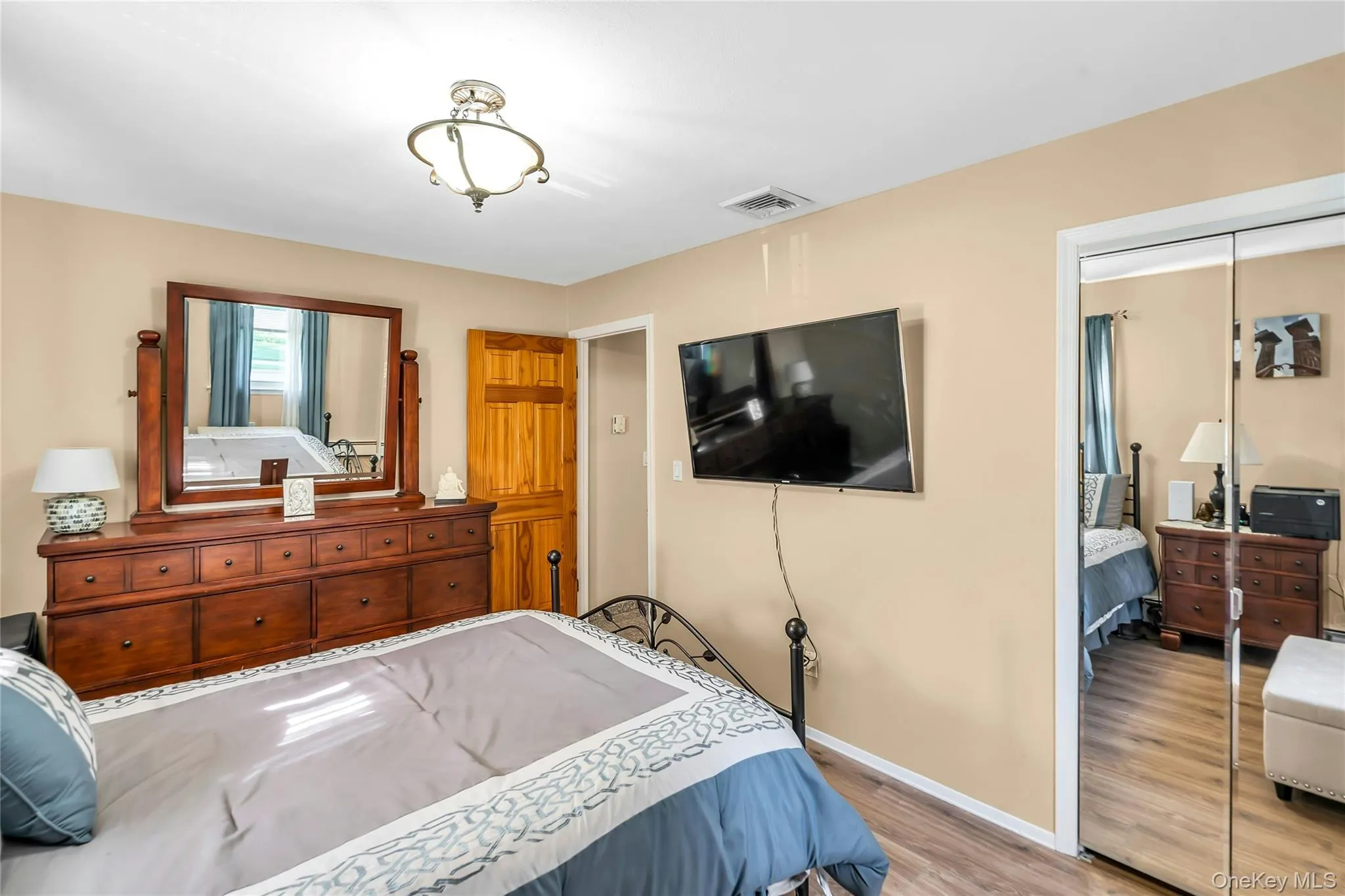 105 Convent Road, Oyster Bay, NY, 4 Bedrooms Bedrooms, 8 Rooms Rooms,3 BathroomsBathrooms,Residential,For Rent,Convent,0,KEY1017042 105 Convent Road, Oyster Bay, NY, 4 Bedrooms Bedrooms, 8 Rooms Rooms,3 BathroomsBathrooms,Residential,For Rent,Convent,0,KEY1017042
