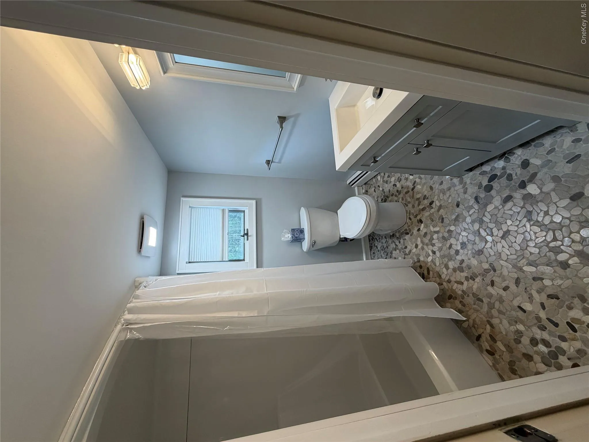 328 Country Road, Brookhaven, NY, 4 Bedrooms Bedrooms, 7 Rooms Rooms,2 BathroomsBathrooms,Residential Lease,For Rent,Country,0,1017043 328 Country Road, Brookhaven, NY, 4 Bedrooms Bedrooms, 7 Rooms Rooms,2 BathroomsBathrooms,Residential Lease,For Rent,Country,0,1017043