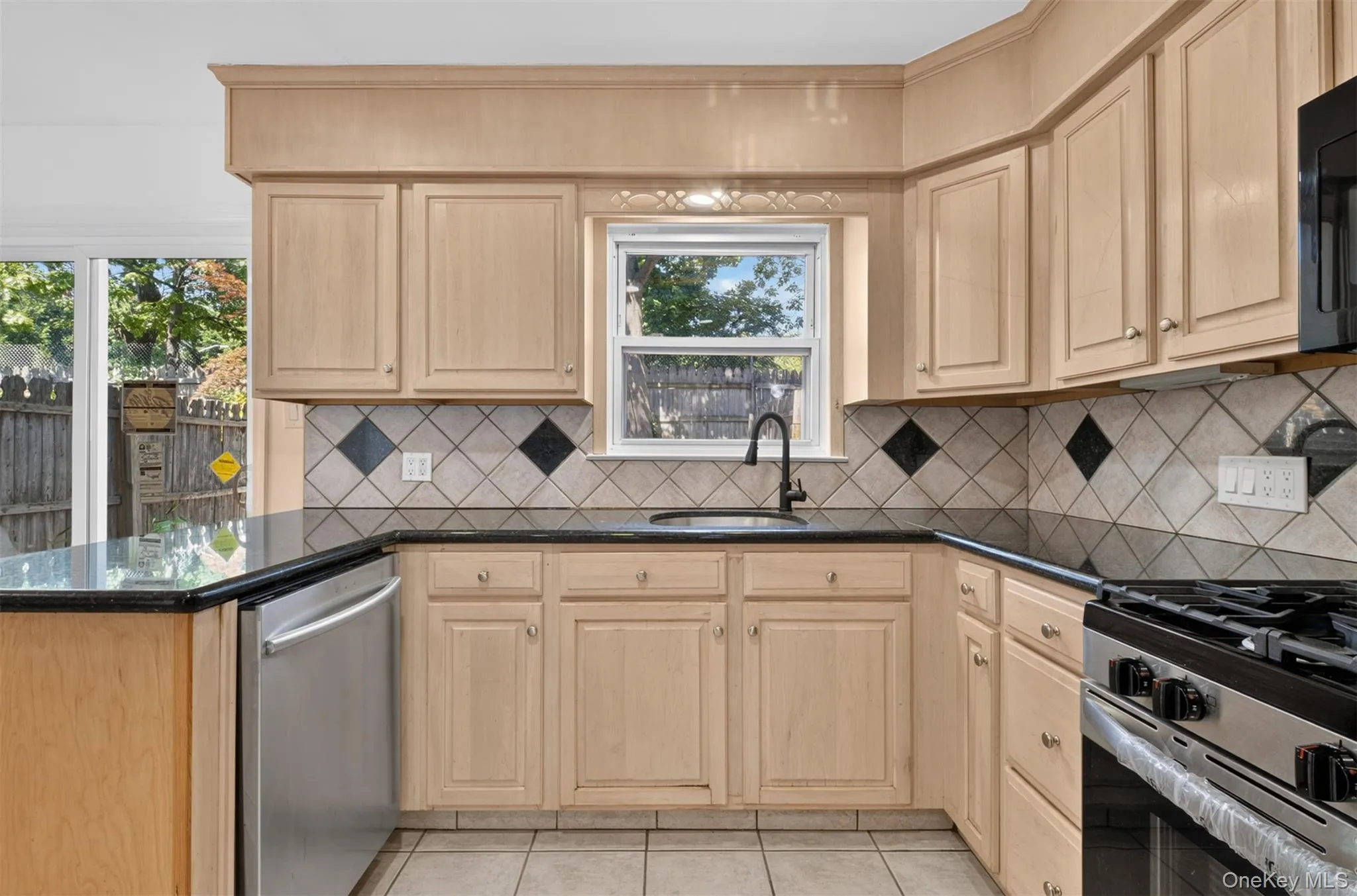 2330 Corporal Kennedy Street, New York, NY, 4 Bedrooms Bedrooms, 7 Rooms Rooms,2 BathroomsBathrooms,Residential,For Rent,Corporal Kennedy,0,KEY1017054 2330 Corporal Kennedy Street, New York, NY, 4 Bedrooms Bedrooms, 7 Rooms Rooms,2 BathroomsBathrooms,Residential,For Rent,Corporal Kennedy,0,KEY1017054