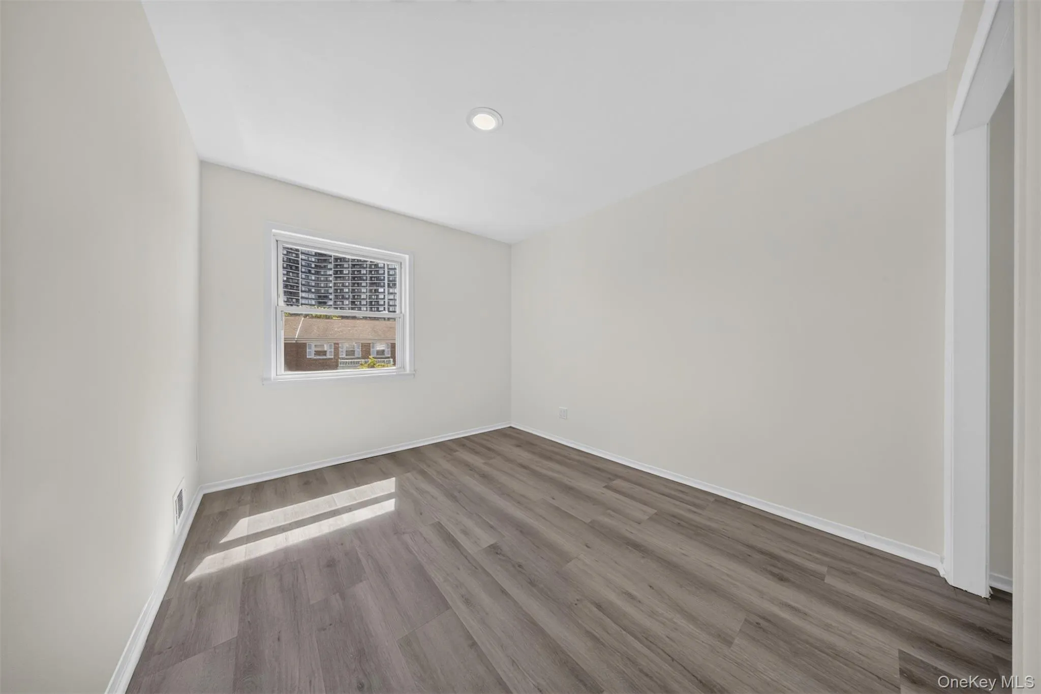 2330 Corporal Kennedy Street, New York, NY, 4 Bedrooms Bedrooms, 7 Rooms Rooms,2 BathroomsBathrooms,Residential,For Rent,Corporal Kennedy,0,KEY1017054 2330 Corporal Kennedy Street, New York, NY, 4 Bedrooms Bedrooms, 7 Rooms Rooms,2 BathroomsBathrooms,Residential,For Rent,Corporal Kennedy,0,KEY1017054