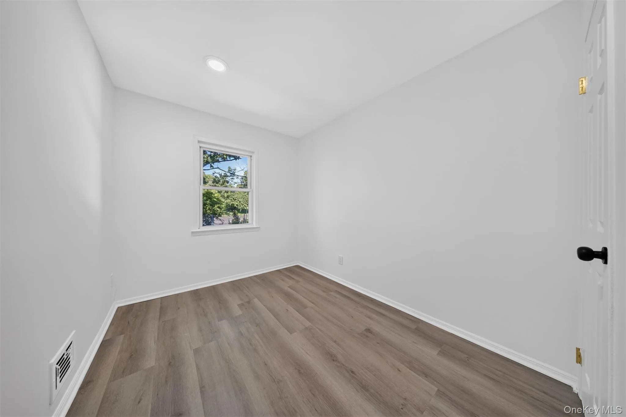 2330 Corporal Kennedy Street, New York, NY, 4 Bedrooms Bedrooms, 7 Rooms Rooms,2 BathroomsBathrooms,Residential,For Rent,Corporal Kennedy,0,KEY1017054 2330 Corporal Kennedy Street, New York, NY, 4 Bedrooms Bedrooms, 7 Rooms Rooms,2 BathroomsBathrooms,Residential,For Rent,Corporal Kennedy,0,KEY1017054