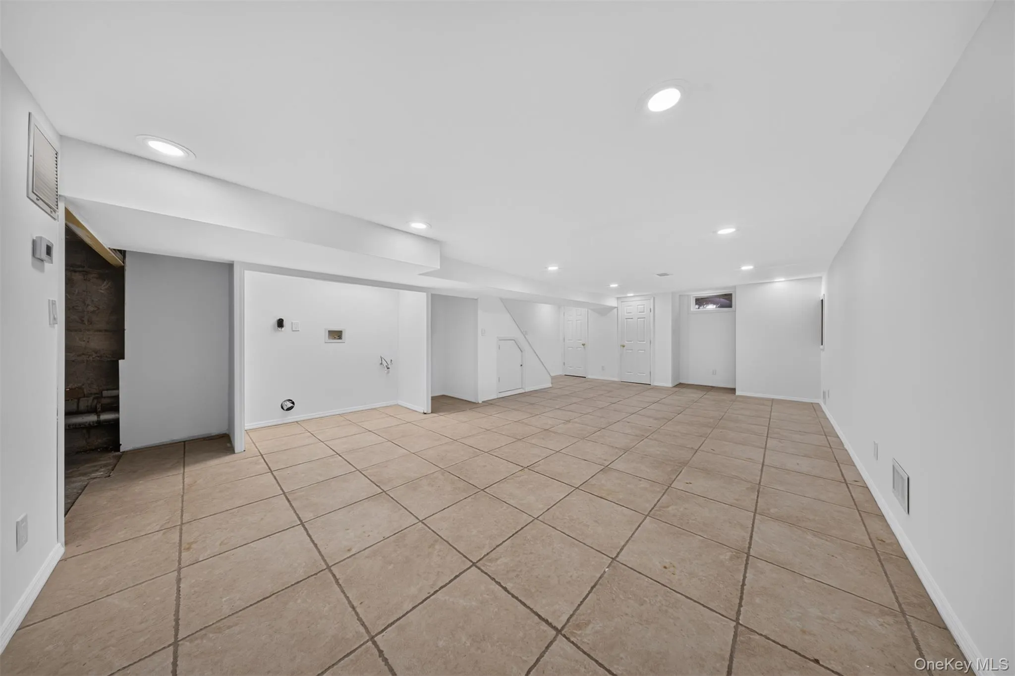 2330 Corporal Kennedy Street, New York, NY, 4 Bedrooms Bedrooms, 7 Rooms Rooms,2 BathroomsBathrooms,Residential,For Rent,Corporal Kennedy,0,KEY1017054 2330 Corporal Kennedy Street, New York, NY, 4 Bedrooms Bedrooms, 7 Rooms Rooms,2 BathroomsBathrooms,Residential,For Rent,Corporal Kennedy,0,KEY1017054