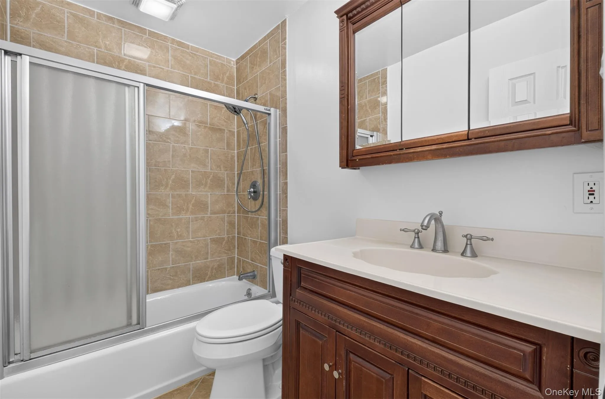 2330 Corporal Kennedy Street, New York, NY, 4 Bedrooms Bedrooms, 7 Rooms Rooms,2 BathroomsBathrooms,Residential,For Rent,Corporal Kennedy,0,KEY1017054 2330 Corporal Kennedy Street, New York, NY, 4 Bedrooms Bedrooms, 7 Rooms Rooms,2 BathroomsBathrooms,Residential,For Rent,Corporal Kennedy,0,KEY1017054