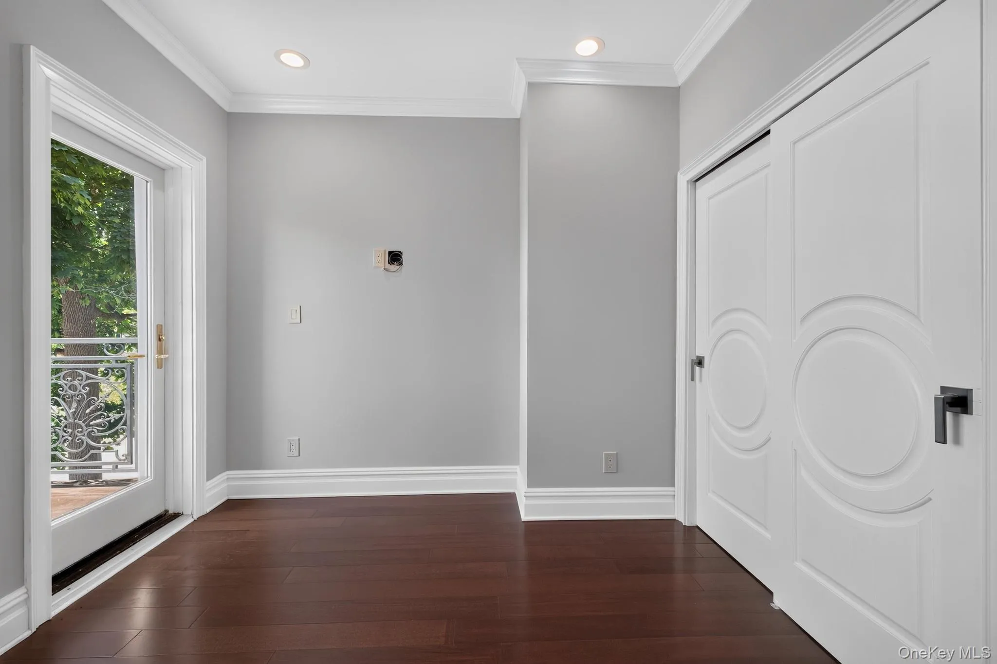 25 Maple Grove Street, North Hempstead, NY, 4 Bedrooms Bedrooms, 7 Rooms Rooms,2 BathroomsBathrooms,Residential,For Rent,Maple Grove,0,KEY1017055 25 Maple Grove Street, North Hempstead, NY, 4 Bedrooms Bedrooms, 7 Rooms Rooms,2 BathroomsBathrooms,Residential,For Rent,Maple Grove,0,KEY1017055