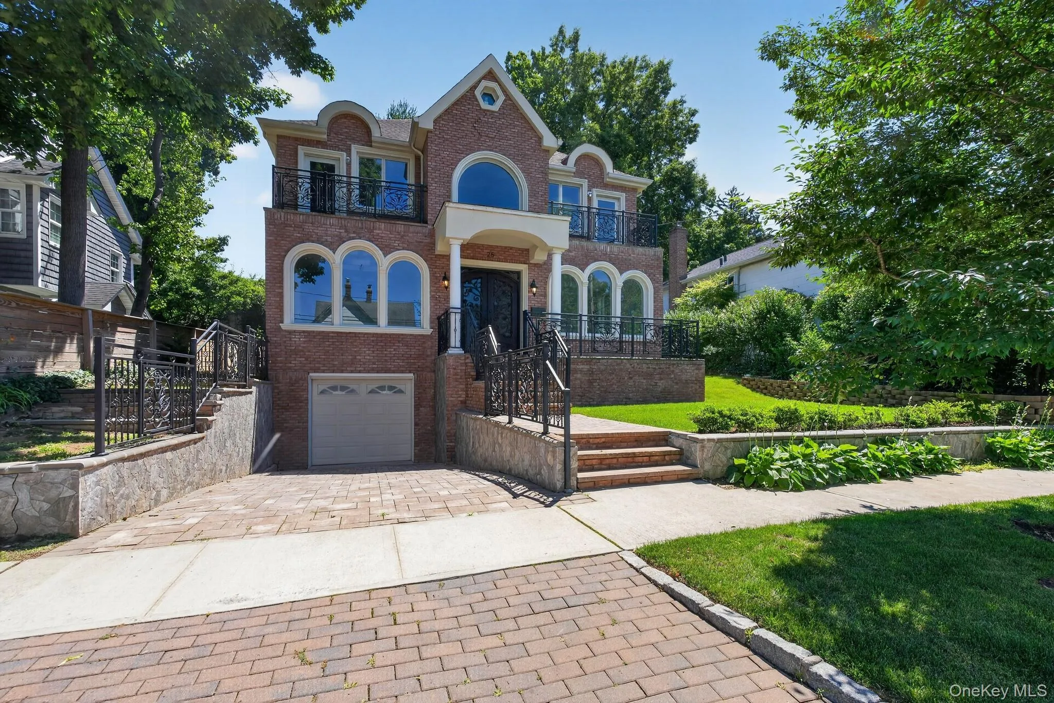 25 Maple Grove Street, North Hempstead, NY, 4 Bedrooms Bedrooms, 7 Rooms Rooms,2 BathroomsBathrooms,Residential,For Rent,Maple Grove,0,KEY1017055 25 Maple Grove Street, North Hempstead, NY, 4 Bedrooms Bedrooms, 7 Rooms Rooms,2 BathroomsBathrooms,Residential,For Rent,Maple Grove,0,KEY1017055