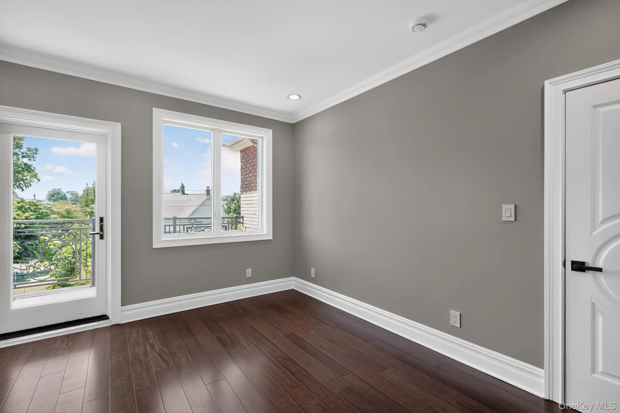 25 Maple Grove Street, North Hempstead, NY, 4 Bedrooms Bedrooms, 7 Rooms Rooms,2 BathroomsBathrooms,Residential,For Rent,Maple Grove,0,KEY1017055 25 Maple Grove Street, North Hempstead, NY, 4 Bedrooms Bedrooms, 7 Rooms Rooms,2 BathroomsBathrooms,Residential,For Rent,Maple Grove,0,KEY1017055