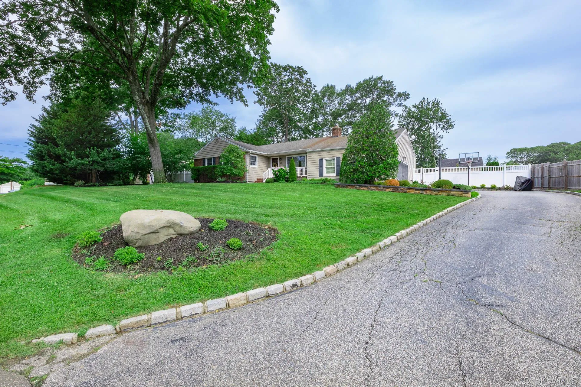 48 William Penn Drive, Brookhaven, NY, 3 Bedrooms Bedrooms, 7 Rooms Rooms,2 BathroomsBathrooms,Residential,For Rent,William Penn,0,1017058 48 William Penn Drive, Brookhaven, NY, 3 Bedrooms Bedrooms, 7 Rooms Rooms,2 BathroomsBathrooms,Residential,For Rent,William Penn,0,1017058