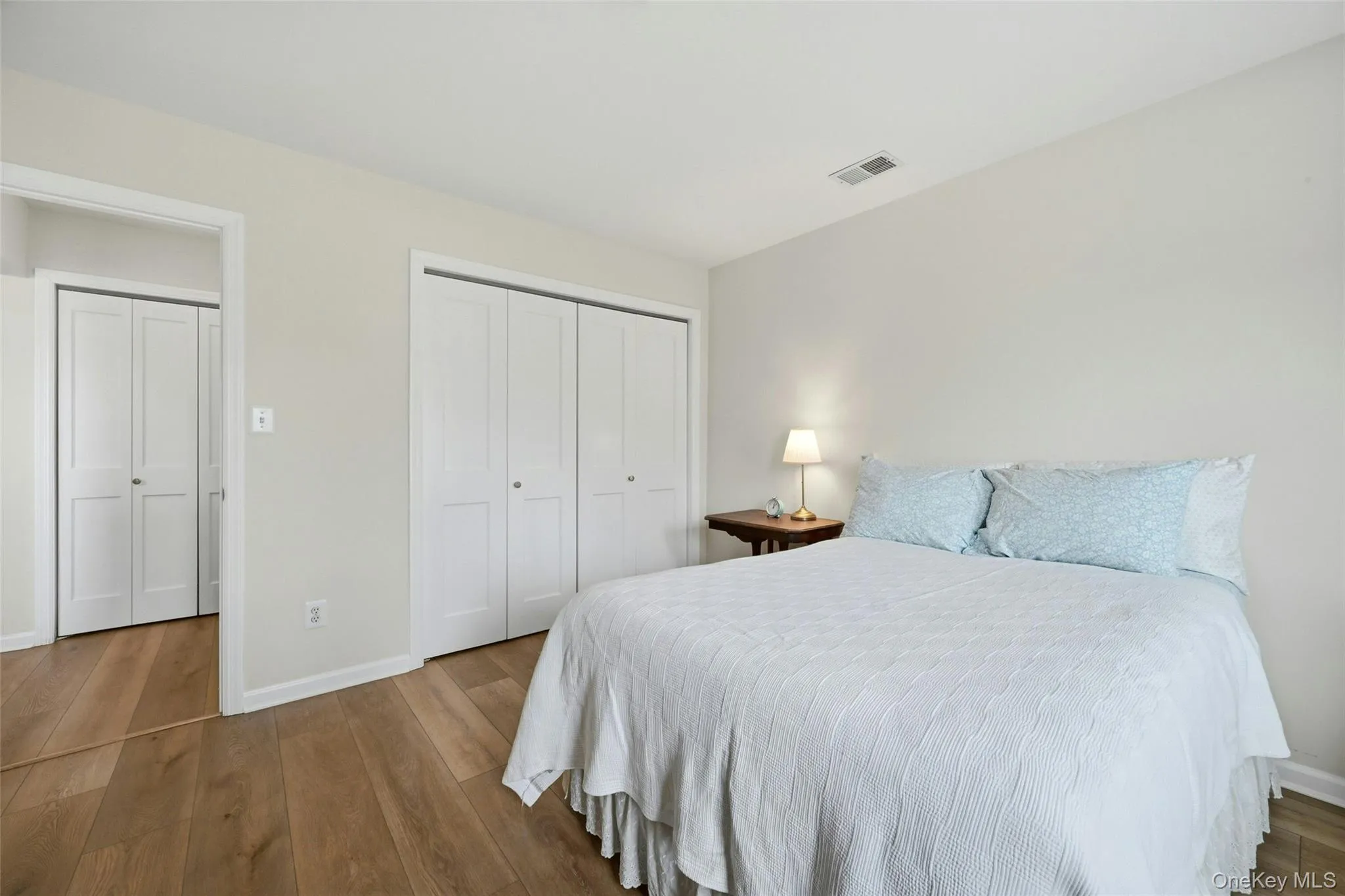 210 Elton Court, Smithtown, NY, 2 Bedrooms Bedrooms, 5 Rooms Rooms,2 BathroomsBathrooms,Residential,For Rent,Elton,0,KEY1017062 210 Elton Court, Smithtown, NY, 2 Bedrooms Bedrooms, 5 Rooms Rooms,2 BathroomsBathrooms,Residential,For Rent,Elton,0,KEY1017062
