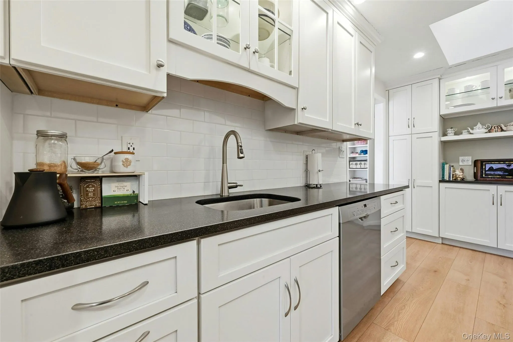 210 Elton Court, Smithtown, NY, 2 Bedrooms Bedrooms, 5 Rooms Rooms,2 BathroomsBathrooms,Residential,For Rent,Elton,0,KEY1017062 210 Elton Court, Smithtown, NY, 2 Bedrooms Bedrooms, 5 Rooms Rooms,2 BathroomsBathrooms,Residential,For Rent,Elton,0,KEY1017062