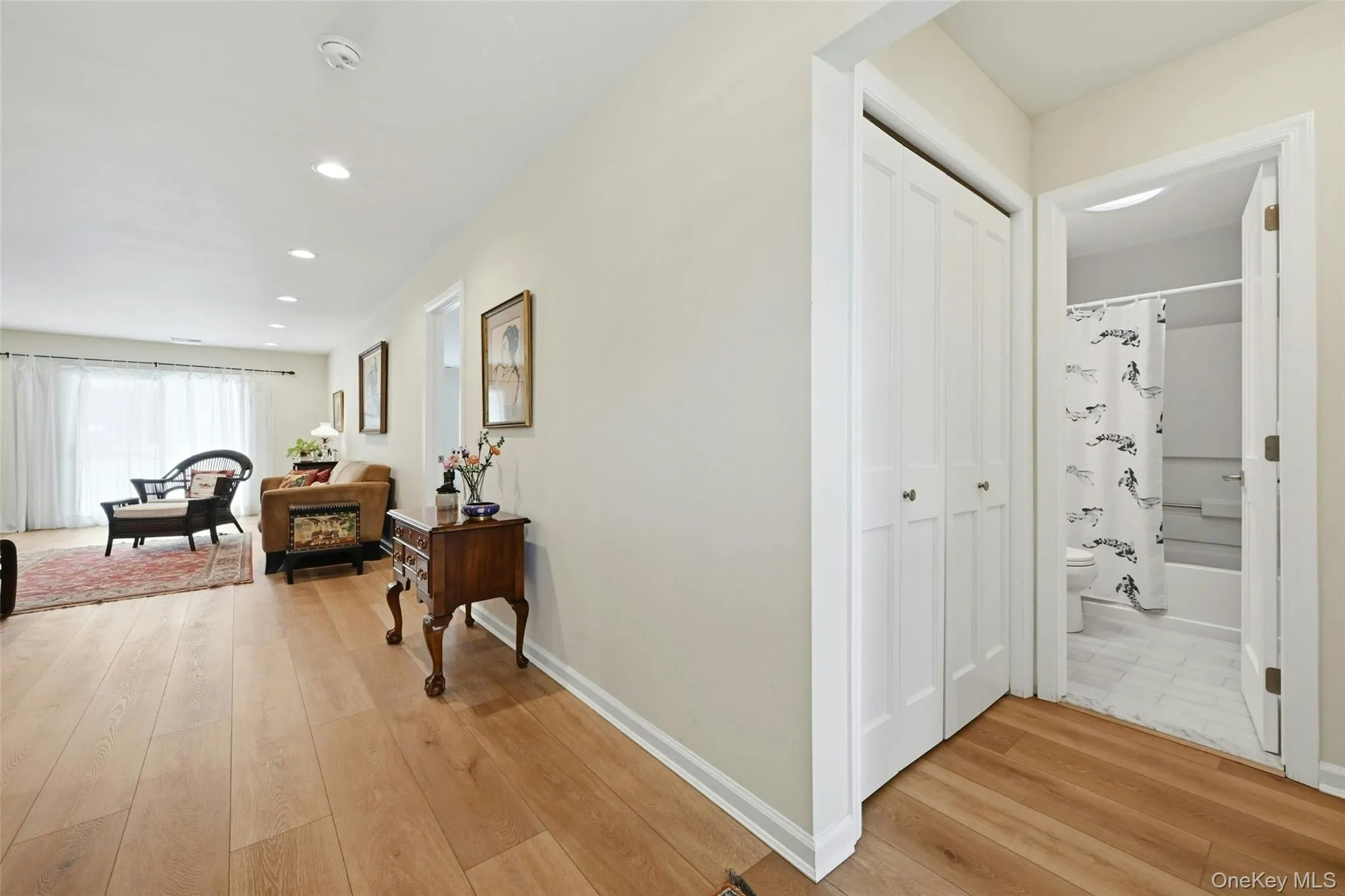 210 Elton Court, Smithtown, NY, 2 Bedrooms Bedrooms, 5 Rooms Rooms,2 BathroomsBathrooms,Residential,For Rent,Elton,0,KEY1017062 210 Elton Court, Smithtown, NY, 2 Bedrooms Bedrooms, 5 Rooms Rooms,2 BathroomsBathrooms,Residential,For Rent,Elton,0,KEY1017062