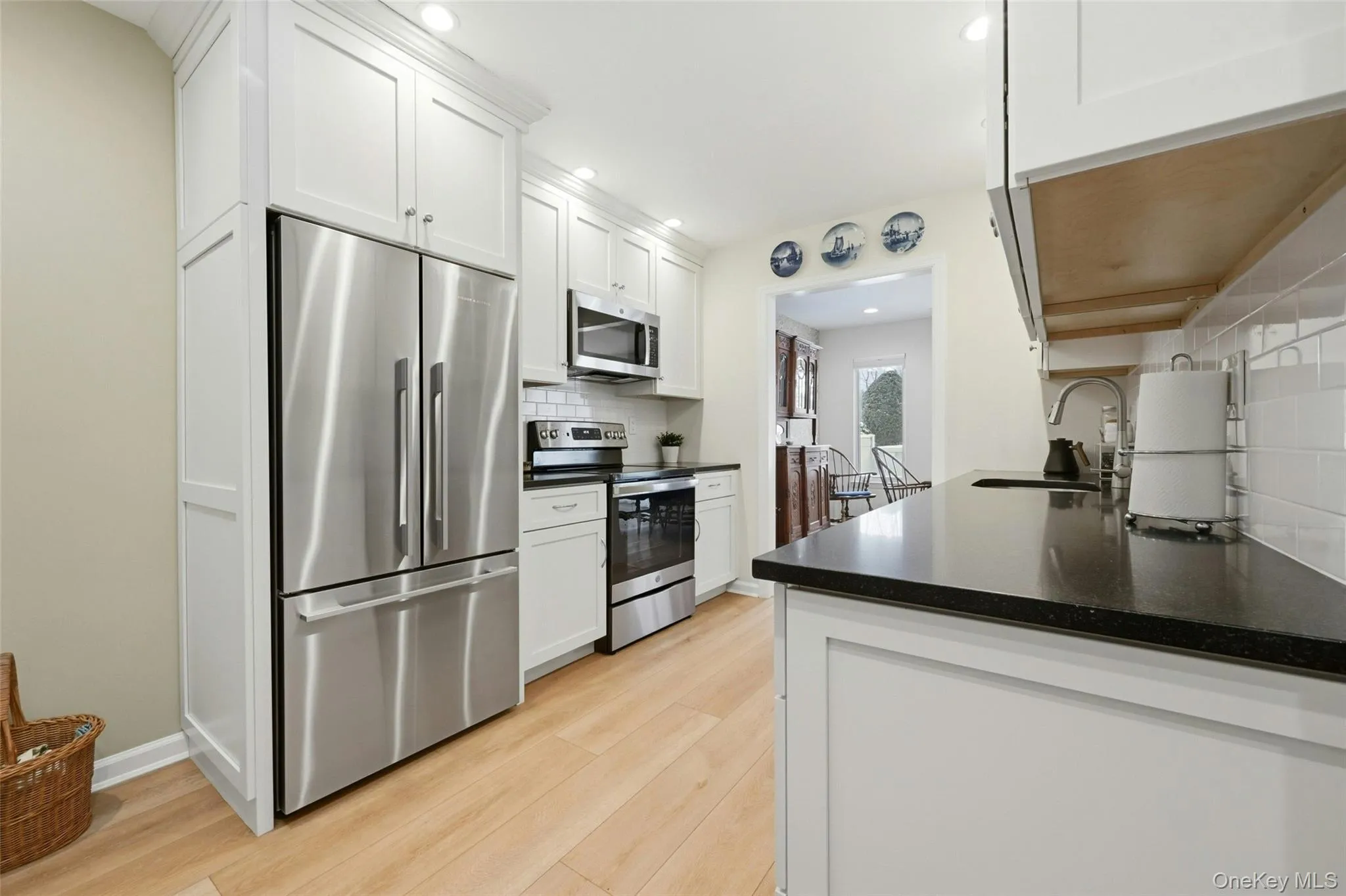 210 Elton Court, Smithtown, NY, 2 Bedrooms Bedrooms, 5 Rooms Rooms,2 BathroomsBathrooms,Residential,For Rent,Elton,0,KEY1017062 210 Elton Court, Smithtown, NY, 2 Bedrooms Bedrooms, 5 Rooms Rooms,2 BathroomsBathrooms,Residential,For Rent,Elton,0,KEY1017062