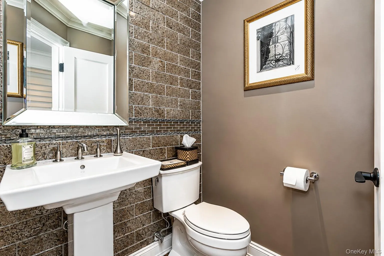 27 Hunt Court, Oyster Bay, NY, 3 Bedrooms Bedrooms, 8 Rooms Rooms,2 BathroomsBathrooms,Residential,For Rent,Hunt,0,KEY1017063 27 Hunt Court, Oyster Bay, NY, 3 Bedrooms Bedrooms, 8 Rooms Rooms,2 BathroomsBathrooms,Residential,For Rent,Hunt,0,KEY1017063