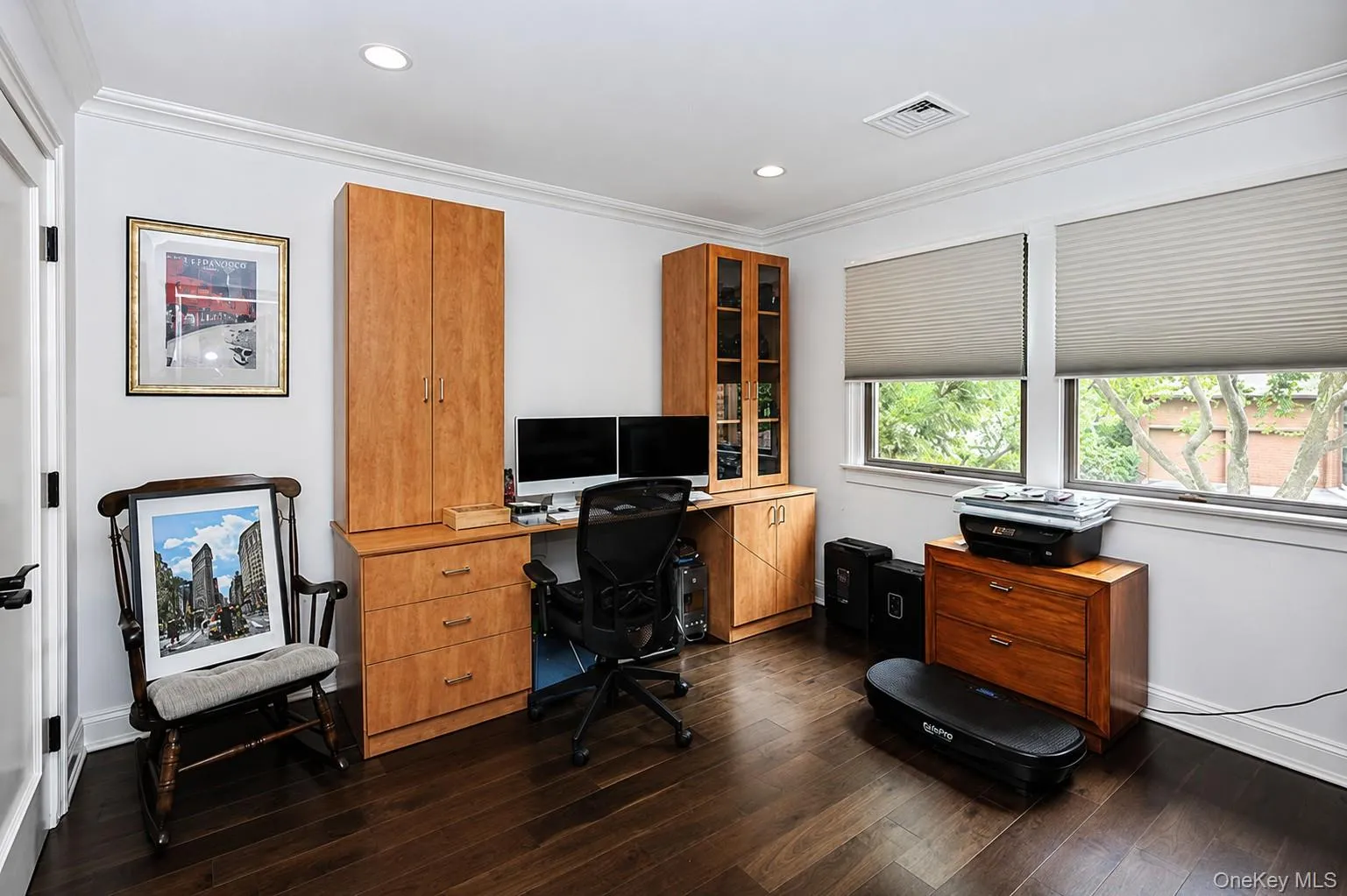 27 Hunt Court, Oyster Bay, NY, 3 Bedrooms Bedrooms, 8 Rooms Rooms,2 BathroomsBathrooms,Residential,For Rent,Hunt,0,KEY1017063 27 Hunt Court, Oyster Bay, NY, 3 Bedrooms Bedrooms, 8 Rooms Rooms,2 BathroomsBathrooms,Residential,For Rent,Hunt,0,KEY1017063