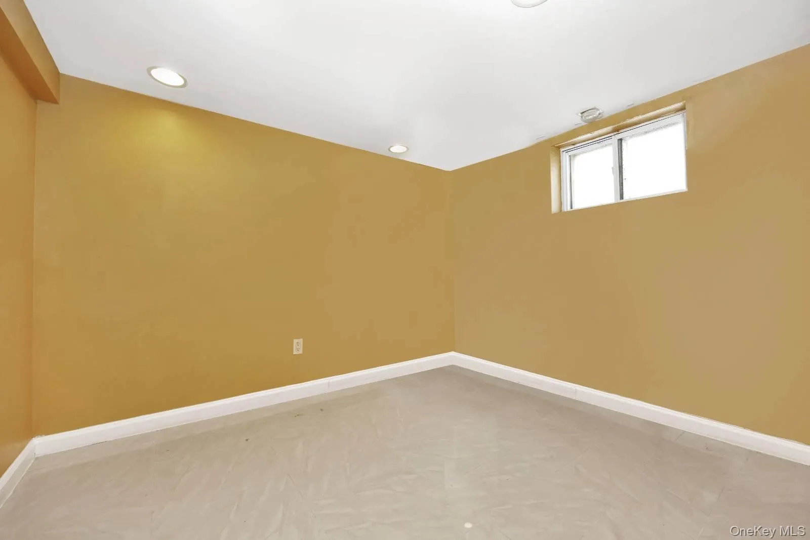 186-31 radnor Road, New York, NY, 4 Bedrooms Bedrooms, 14 Rooms Rooms,2 BathroomsBathrooms,Residential,For Rent,radnor,0,1017064 186-31 radnor Road, New York, NY, 4 Bedrooms Bedrooms, 14 Rooms Rooms,2 BathroomsBathrooms,Residential,For Rent,radnor,0,1017064