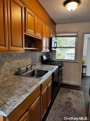 196 Deforest Road, Huntington, NY, 3 Bedrooms Bedrooms, 5 Rooms Rooms,1 BathroomBathrooms,Residential Lease,For Rent,Deforest,0,1017066 196 Deforest Road, Huntington, NY, 3 Bedrooms Bedrooms, 5 Rooms Rooms,1 BathroomBathrooms,Residential Lease,For Rent,Deforest,0,1017066