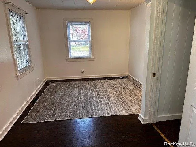 196 Deforest Road, Huntington, NY, 3 Bedrooms Bedrooms, 5 Rooms Rooms,1 BathroomBathrooms,Residential Lease,For Rent,Deforest,0,1017066 196 Deforest Road, Huntington, NY, 3 Bedrooms Bedrooms, 5 Rooms Rooms,1 BathroomBathrooms,Residential Lease,For Rent,Deforest,0,1017066
