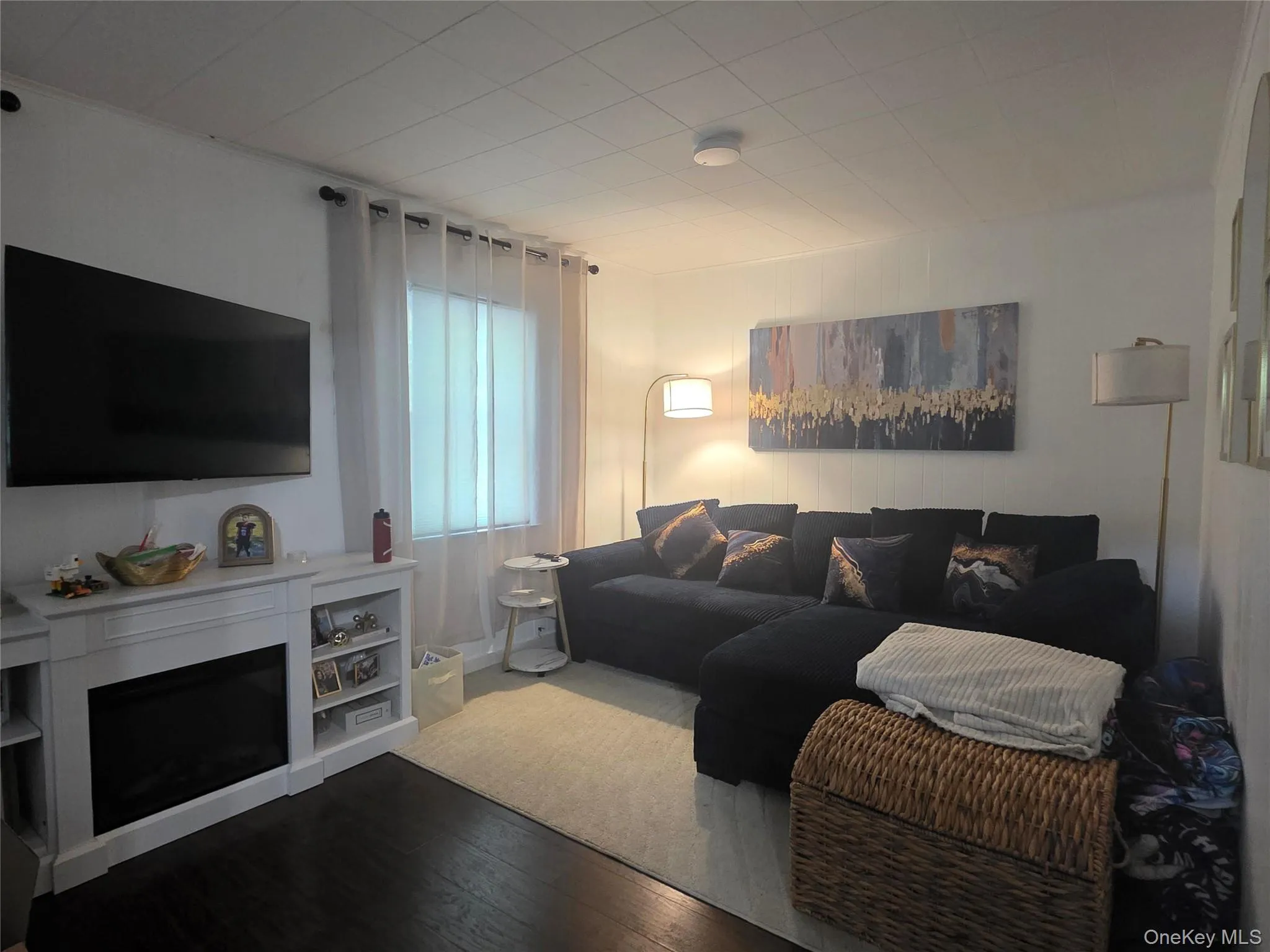 196 Deforest Road, Huntington, NY, 3 Bedrooms Bedrooms, 5 Rooms Rooms,1 BathroomBathrooms,Residential Lease,For Rent,Deforest,0,1017066 196 Deforest Road, Huntington, NY, 3 Bedrooms Bedrooms, 5 Rooms Rooms,1 BathroomBathrooms,Residential Lease,For Rent,Deforest,0,1017066