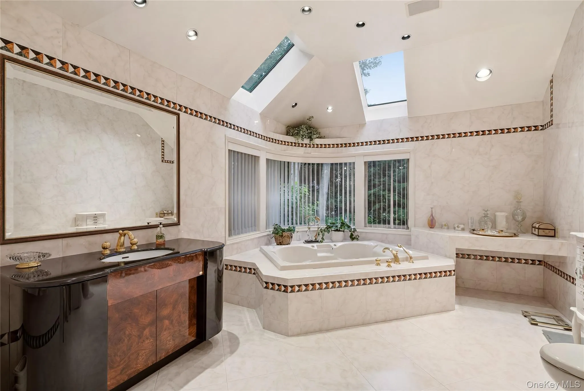 5 Victorian Lane, Oyster Bay, NY, 5 Bedrooms Bedrooms, 14 Rooms Rooms,6 BathroomsBathrooms,Residential,For Rent,Victorian,0,KEY1017067 5 Victorian Lane, Oyster Bay, NY, 5 Bedrooms Bedrooms, 14 Rooms Rooms,6 BathroomsBathrooms,Residential,For Rent,Victorian,0,KEY1017067