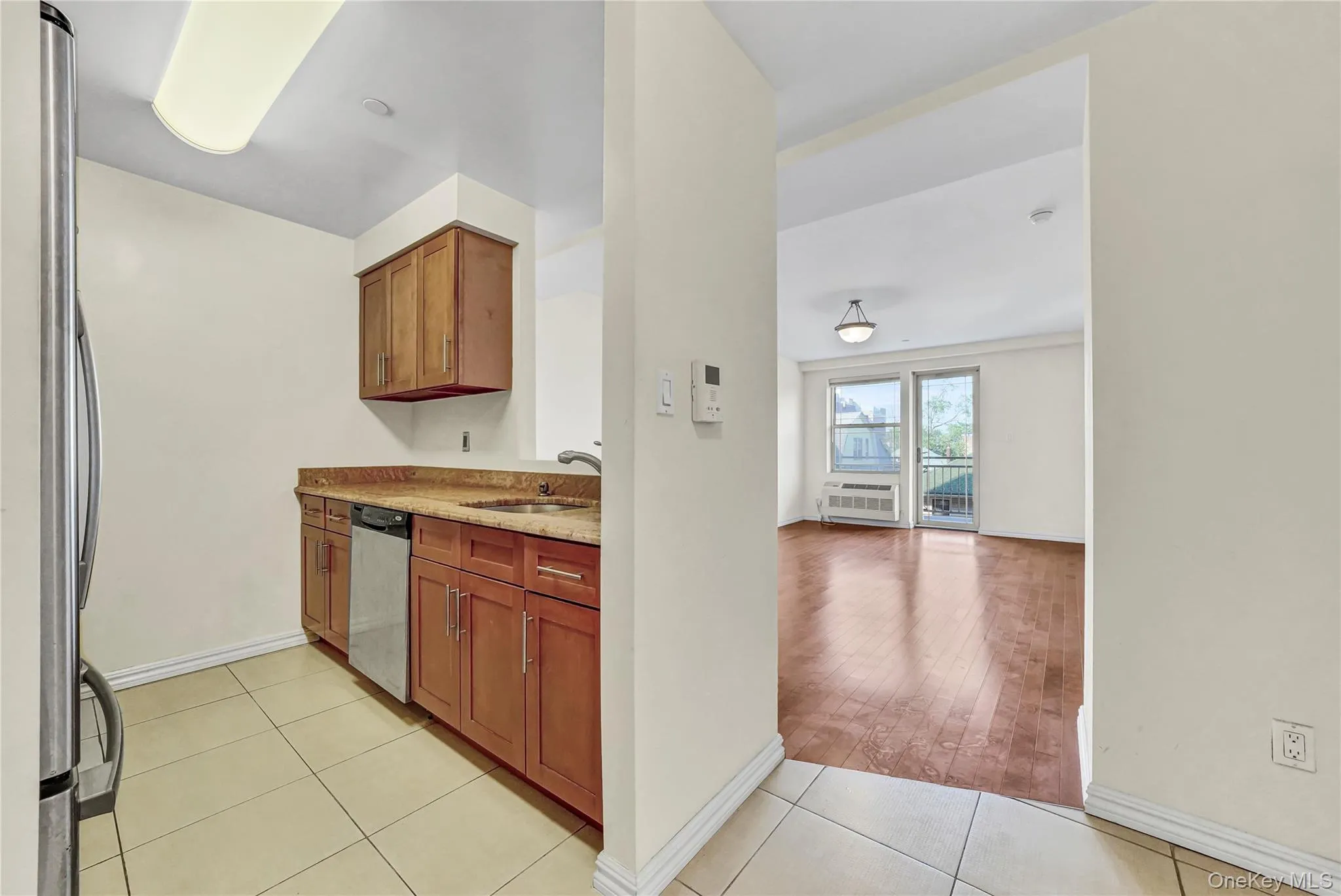 40-40 75th Street, New York, NY, 1 Bedroom Bedrooms, 3 Rooms Rooms,1 BathroomBathrooms,Residential Lease,For Rent,75th,0,1017069 40-40 75th Street, New York, NY, 1 Bedroom Bedrooms, 3 Rooms Rooms,1 BathroomBathrooms,Residential Lease,For Rent,75th,0,1017069