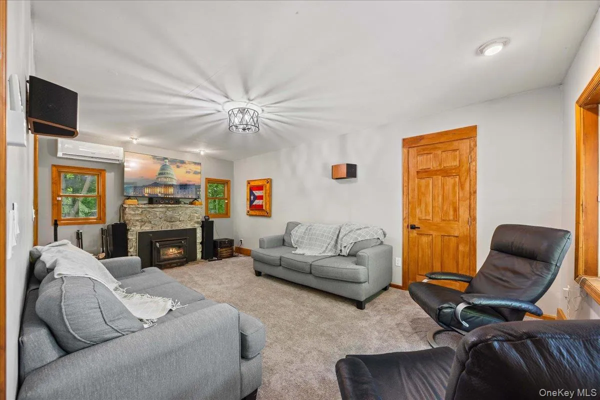 12 Cascade Trail, Monroe, NY, 2 Bedrooms Bedrooms, 6 Rooms Rooms,1 BathroomBathrooms,Residential,For Rent,Cascade,0,1017075 12 Cascade Trail, Monroe, NY, 2 Bedrooms Bedrooms, 6 Rooms Rooms,1 BathroomBathrooms,Residential,For Rent,Cascade,0,1017075