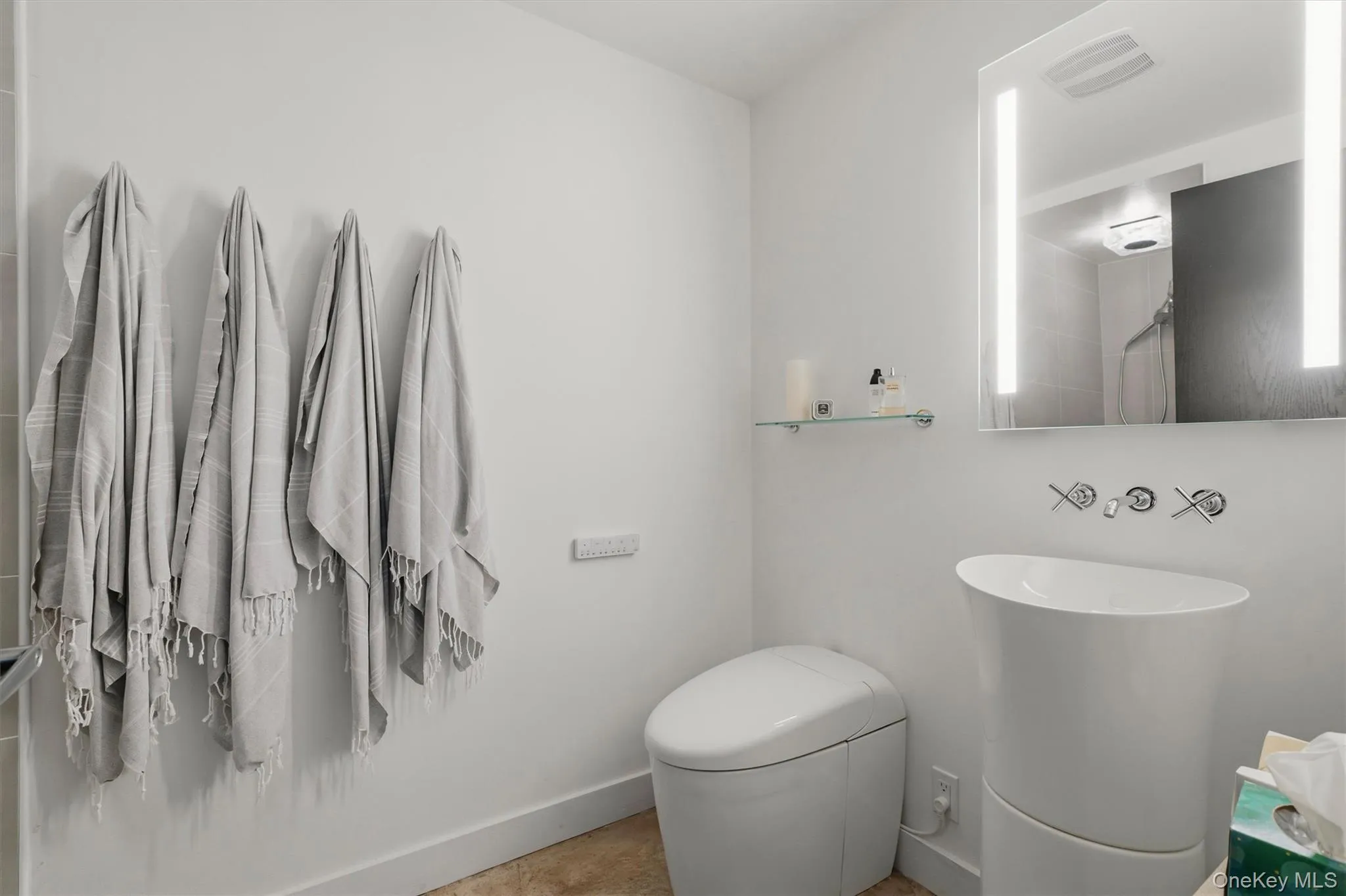 Lower bath Lower bath