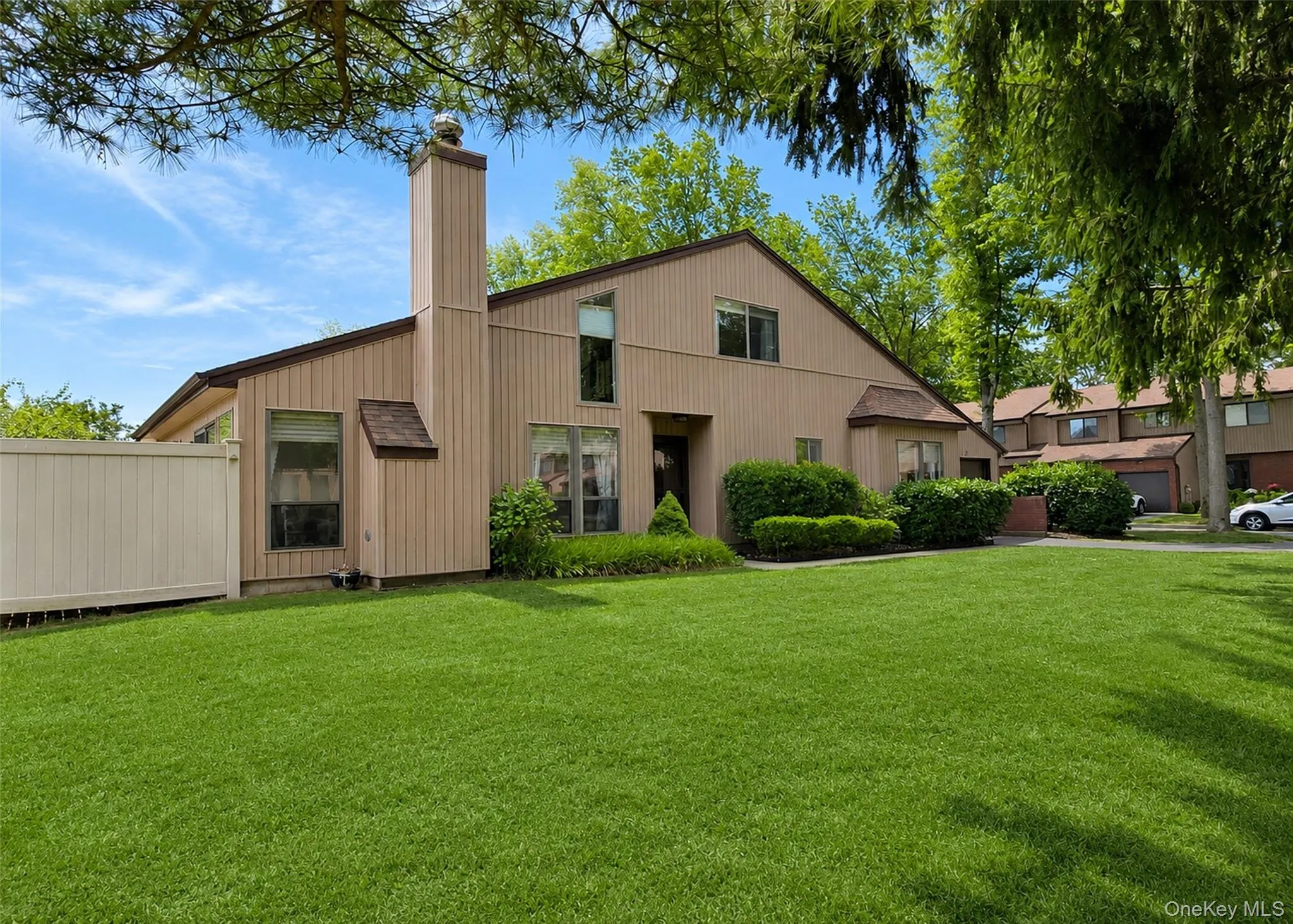 45 Timber Ridge Drive, Islip, NY, 3 Bedrooms Bedrooms, 8 Rooms Rooms,2 BathroomsBathrooms,Residential,For Rent,Timber Ridge,0,KEY1017080 45 Timber Ridge Drive, Islip, NY, 3 Bedrooms Bedrooms, 8 Rooms Rooms,2 BathroomsBathrooms,Residential,For Rent,Timber Ridge,0,KEY1017080
