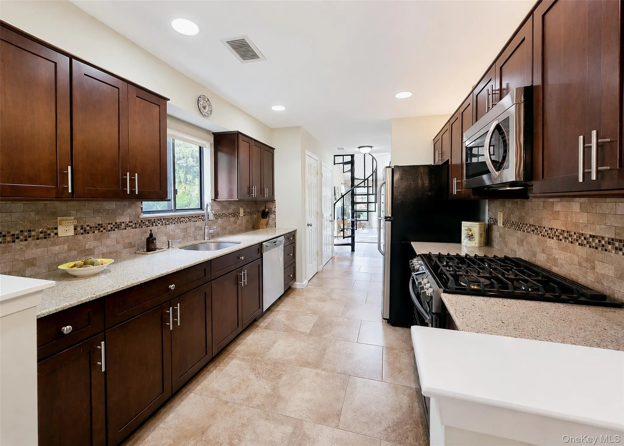 45 Timber Ridge Drive, Islip, NY, 3 Bedrooms Bedrooms, 8 Rooms Rooms,2 BathroomsBathrooms,Residential,For Rent,Timber Ridge,0,KEY1017080 45 Timber Ridge Drive, Islip, NY, 3 Bedrooms Bedrooms, 8 Rooms Rooms,2 BathroomsBathrooms,Residential,For Rent,Timber Ridge,0,KEY1017080