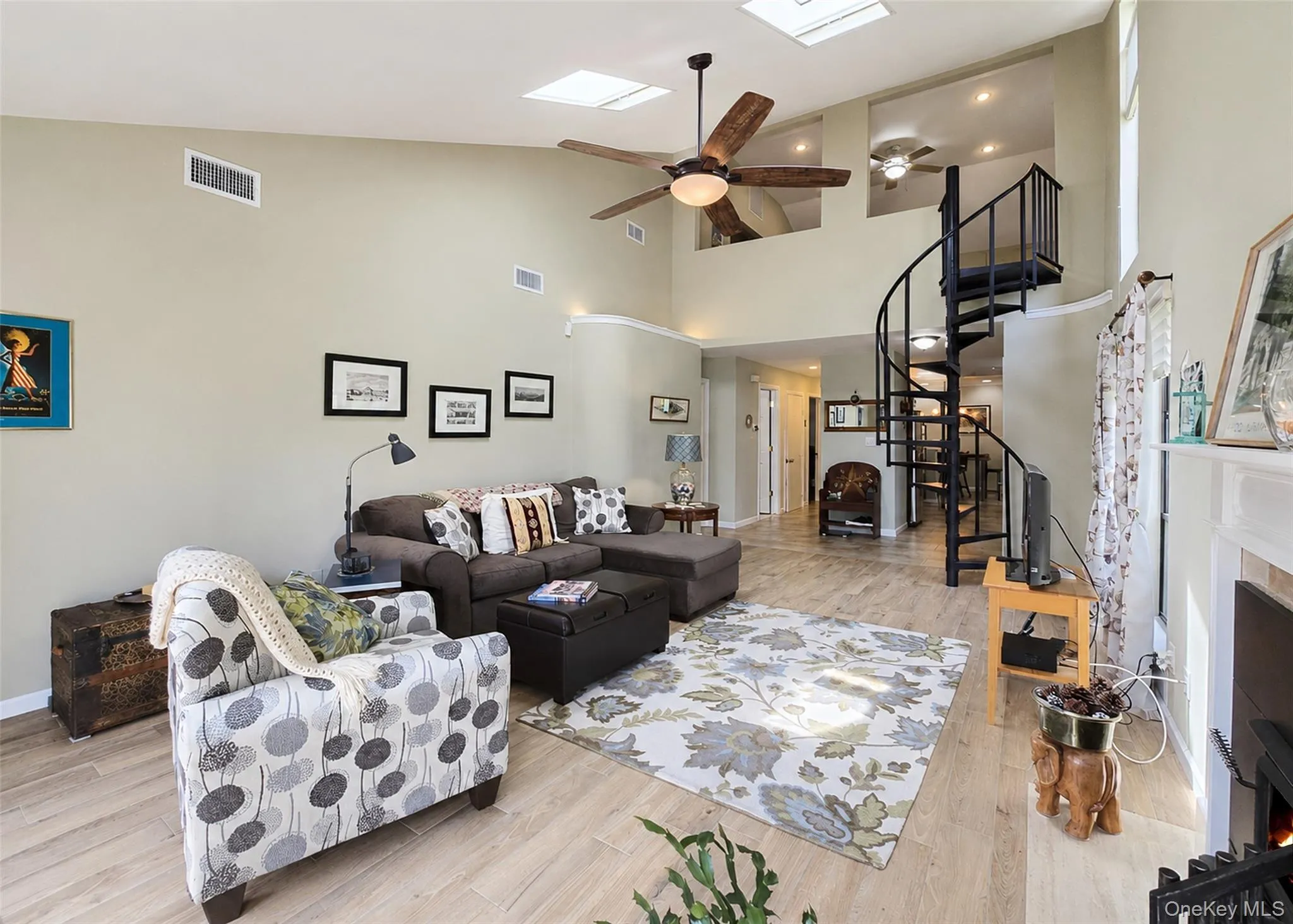 45 Timber Ridge Drive, Islip, NY, 3 Bedrooms Bedrooms, 8 Rooms Rooms,2 BathroomsBathrooms,Residential,For Rent,Timber Ridge,0,KEY1017080 45 Timber Ridge Drive, Islip, NY, 3 Bedrooms Bedrooms, 8 Rooms Rooms,2 BathroomsBathrooms,Residential,For Rent,Timber Ridge,0,KEY1017080
