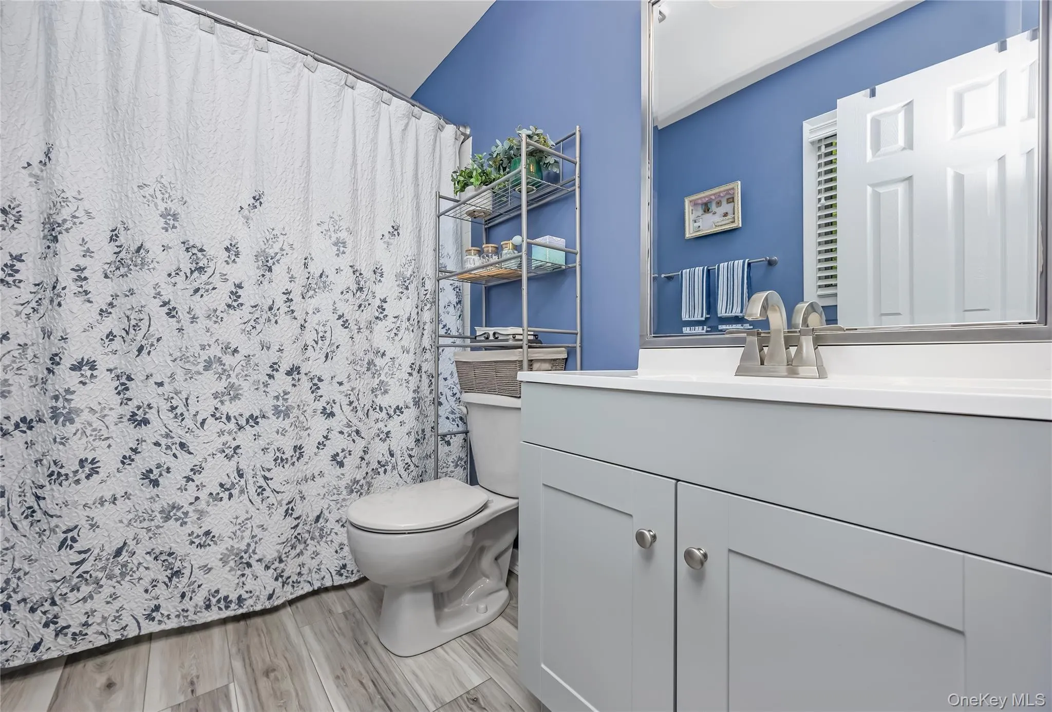 39 Jeremy Circle, Smithtown, NY, 2 Bedrooms Bedrooms, 5 Rooms Rooms,2 BathroomsBathrooms,Residential,For Rent,Jeremy,0,KEY1017081 39 Jeremy Circle, Smithtown, NY, 2 Bedrooms Bedrooms, 5 Rooms Rooms,2 BathroomsBathrooms,Residential,For Rent,Jeremy,0,KEY1017081