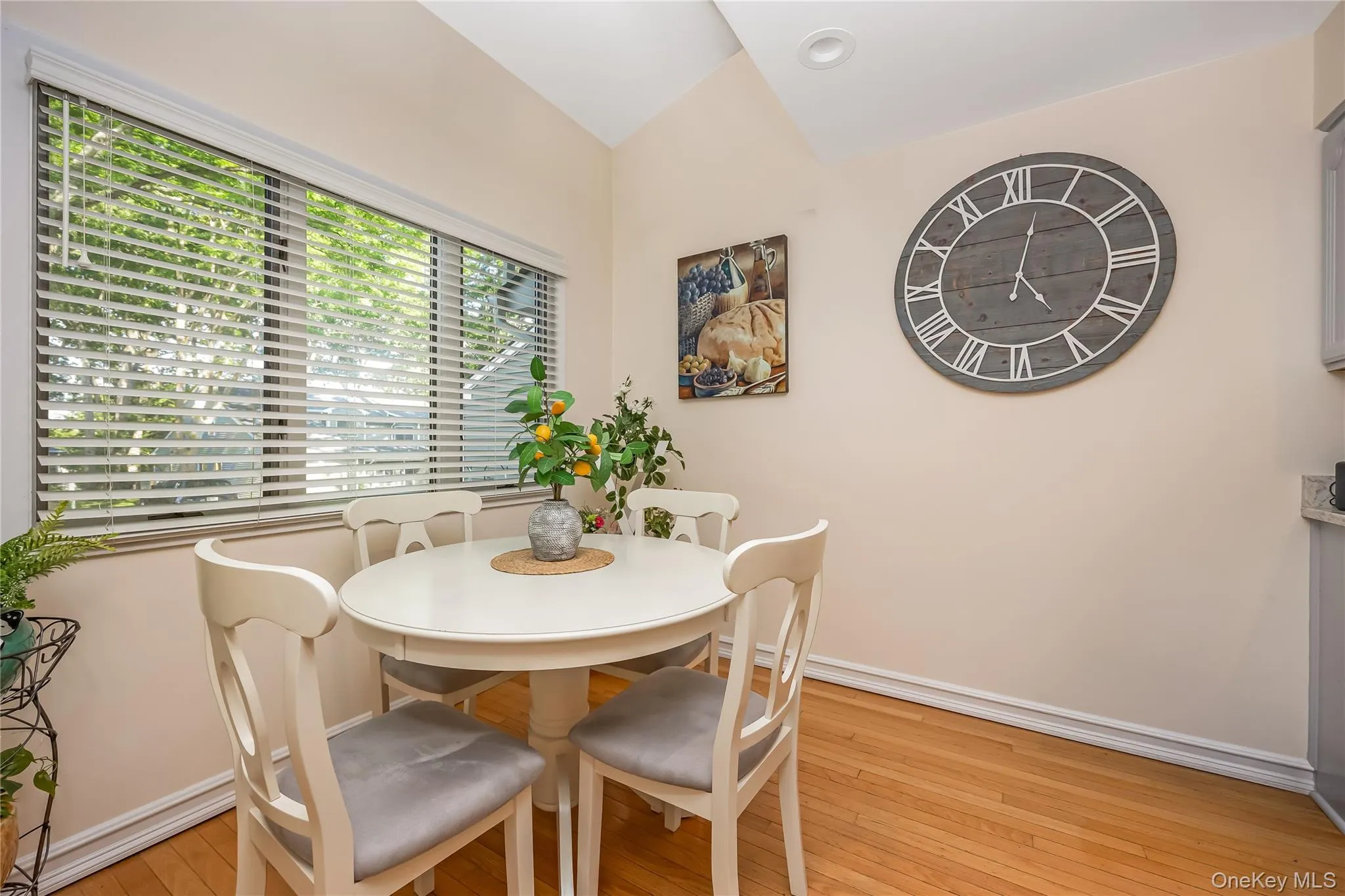 39 Jeremy Circle, Smithtown, NY, 2 Bedrooms Bedrooms, 5 Rooms Rooms,2 BathroomsBathrooms,Residential,For Rent,Jeremy,0,KEY1017081 39 Jeremy Circle, Smithtown, NY, 2 Bedrooms Bedrooms, 5 Rooms Rooms,2 BathroomsBathrooms,Residential,For Rent,Jeremy,0,KEY1017081