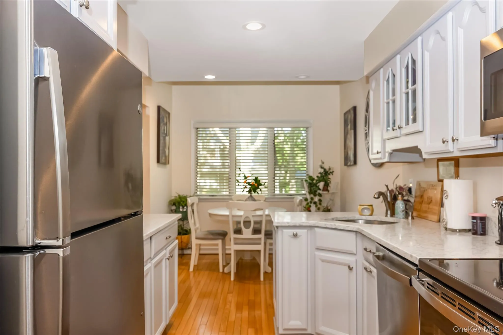 39 Jeremy Circle, Smithtown, NY, 2 Bedrooms Bedrooms, 5 Rooms Rooms,2 BathroomsBathrooms,Residential,For Rent,Jeremy,0,KEY1017081 39 Jeremy Circle, Smithtown, NY, 2 Bedrooms Bedrooms, 5 Rooms Rooms,2 BathroomsBathrooms,Residential,For Rent,Jeremy,0,KEY1017081