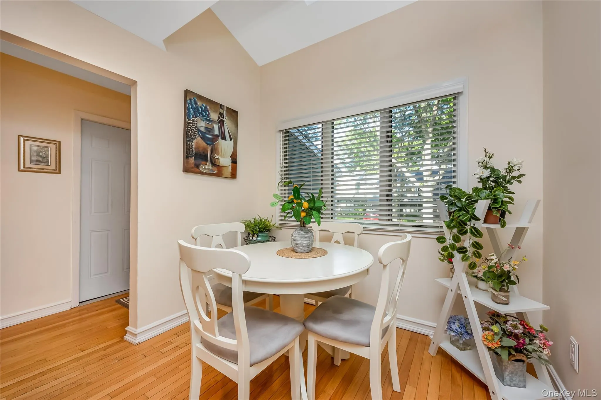 39 Jeremy Circle, Smithtown, NY, 2 Bedrooms Bedrooms, 5 Rooms Rooms,2 BathroomsBathrooms,Residential,For Rent,Jeremy,0,KEY1017081 39 Jeremy Circle, Smithtown, NY, 2 Bedrooms Bedrooms, 5 Rooms Rooms,2 BathroomsBathrooms,Residential,For Rent,Jeremy,0,KEY1017081