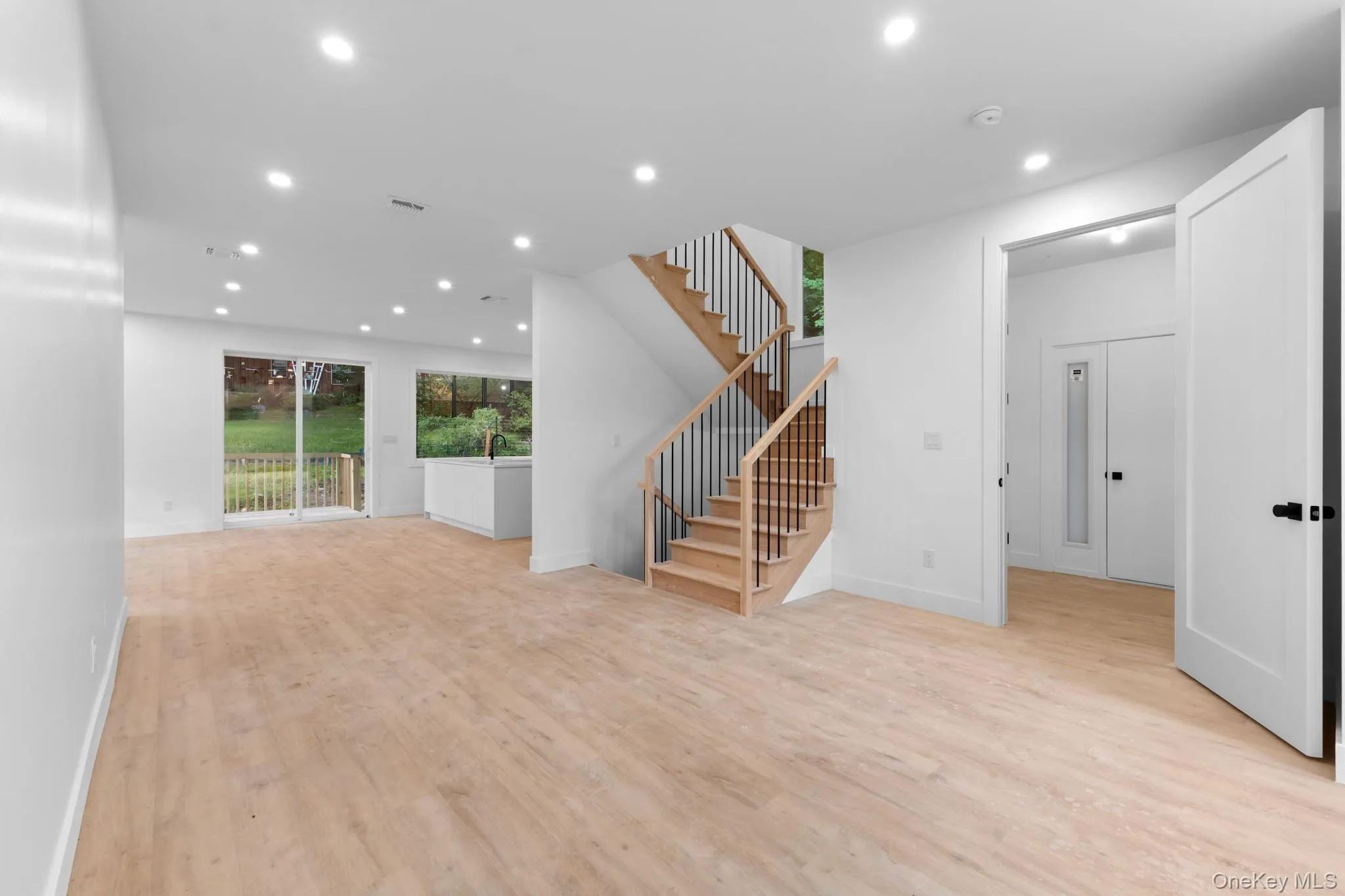 6306 State Route 42, Fallsburg, NY, 4 Bedrooms Bedrooms, 8 Rooms Rooms,3 BathroomsBathrooms,Residential,For Rent,State Route 42,0,1017083 6306 State Route 42, Fallsburg, NY, 4 Bedrooms Bedrooms, 8 Rooms Rooms,3 BathroomsBathrooms,Residential,For Rent,State Route 42,0,1017083