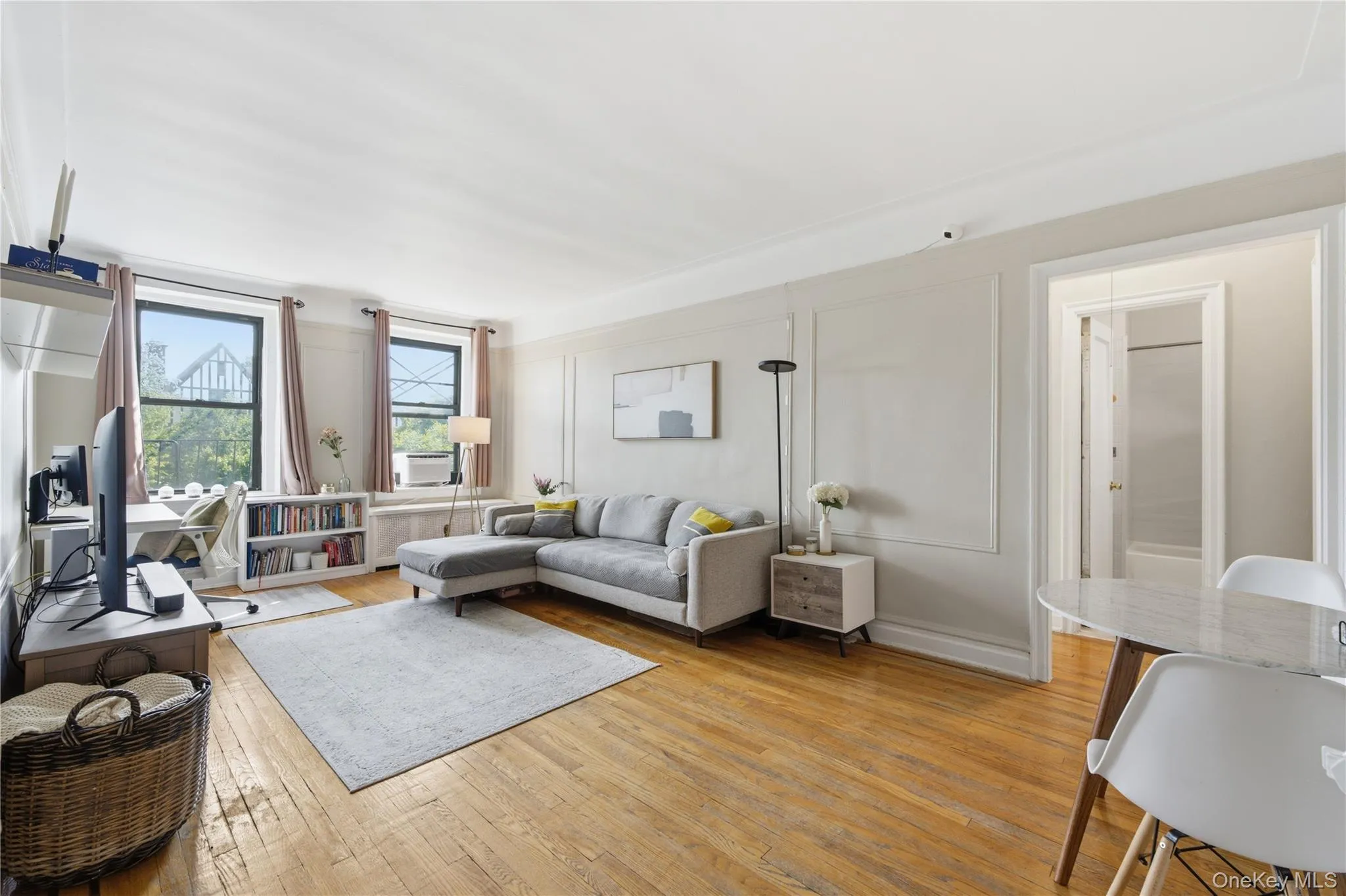 7234 Austin Street, New York, NY, 1 Bedroom Bedrooms, 3 Rooms Rooms,1 BathroomBathrooms,Residential,For Rent,Austin,0,KEY1017084 7234 Austin Street, New York, NY, 1 Bedroom Bedrooms, 3 Rooms Rooms,1 BathroomBathrooms,Residential,For Rent,Austin,0,KEY1017084