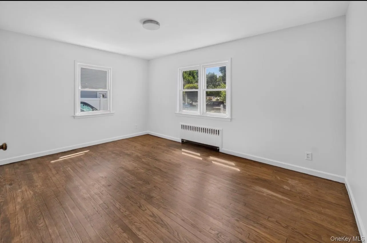 5 4th Street, Huntington, NY, 5 Bedrooms Bedrooms, 13 Rooms Rooms,3 BathroomsBathrooms,Residential,For Rent,4th,0,KEY1017087 5 4th Street, Huntington, NY, 5 Bedrooms Bedrooms, 13 Rooms Rooms,3 BathroomsBathrooms,Residential,For Rent,4th,0,KEY1017087