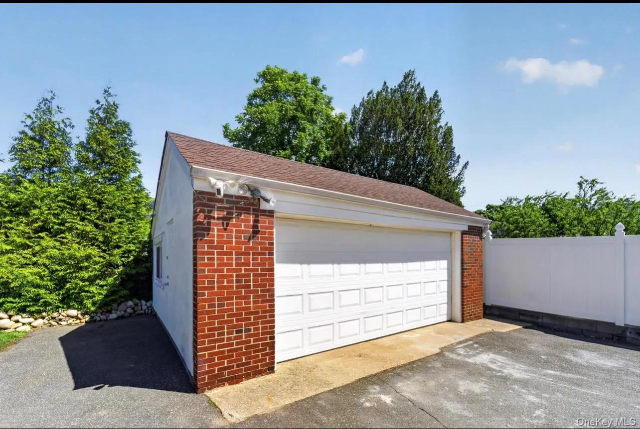 5 4th Street, Huntington, NY, 5 Bedrooms Bedrooms, 13 Rooms Rooms,3 BathroomsBathrooms,Residential,For Rent,4th,0,KEY1017087 5 4th Street, Huntington, NY, 5 Bedrooms Bedrooms, 13 Rooms Rooms,3 BathroomsBathrooms,Residential,For Rent,4th,0,KEY1017087