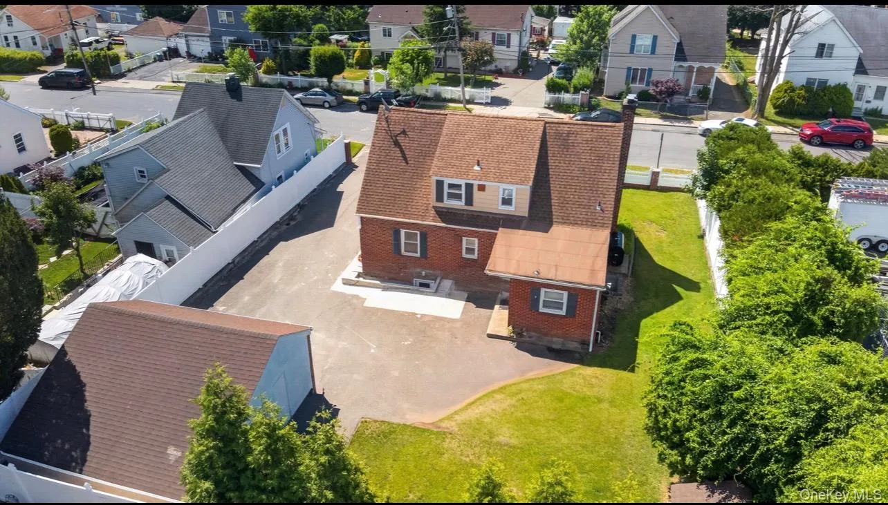 5 4th Street, Huntington, NY, 5 Bedrooms Bedrooms, 13 Rooms Rooms,3 BathroomsBathrooms,Residential,For Rent,4th,0,KEY1017087 5 4th Street, Huntington, NY, 5 Bedrooms Bedrooms, 13 Rooms Rooms,3 BathroomsBathrooms,Residential,For Rent,4th,0,KEY1017087