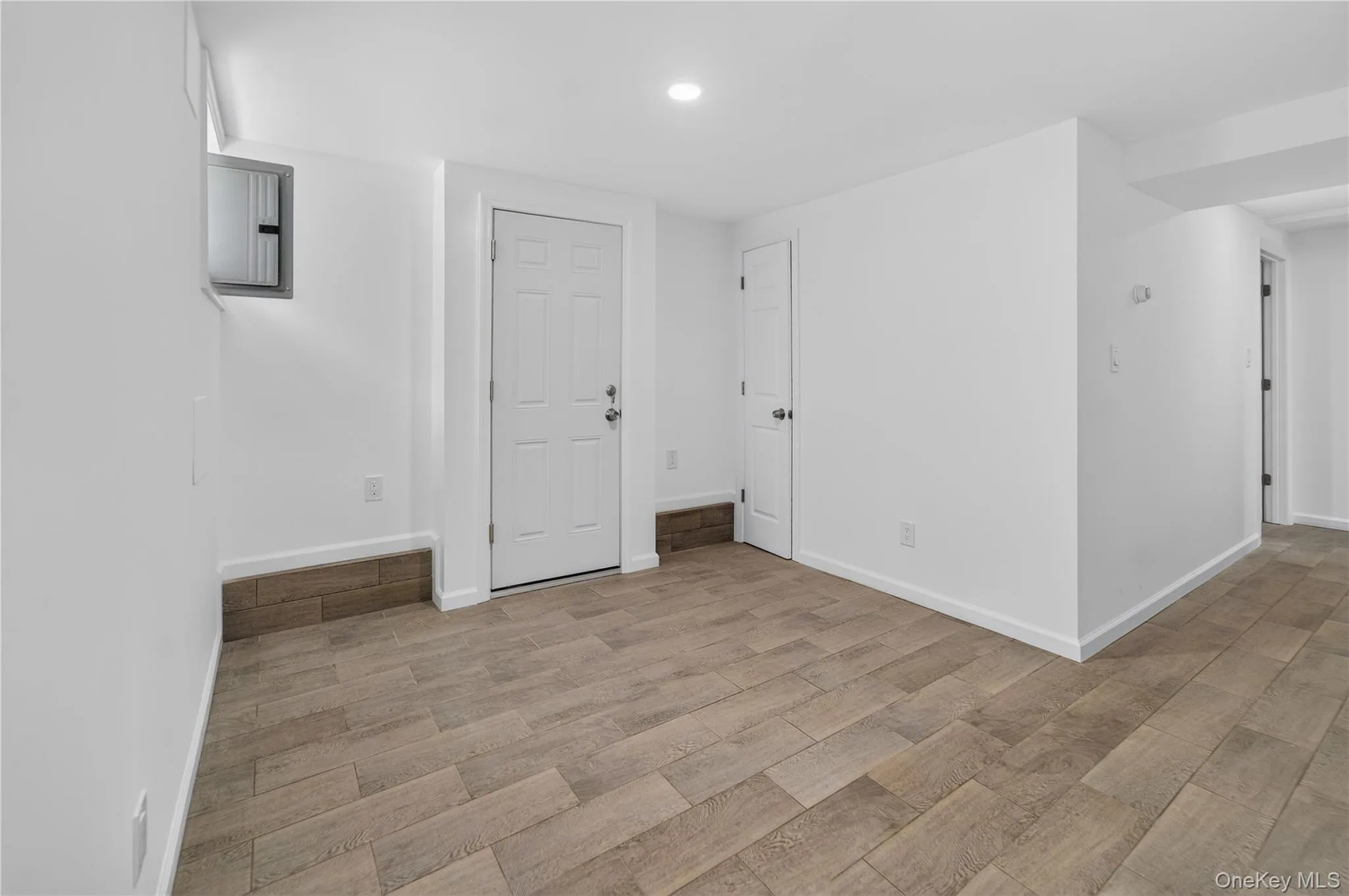 5 4th Street, Huntington, NY, 5 Bedrooms Bedrooms, 13 Rooms Rooms,3 BathroomsBathrooms,Residential,For Rent,4th,0,KEY1017087 5 4th Street, Huntington, NY, 5 Bedrooms Bedrooms, 13 Rooms Rooms,3 BathroomsBathrooms,Residential,For Rent,4th,0,KEY1017087