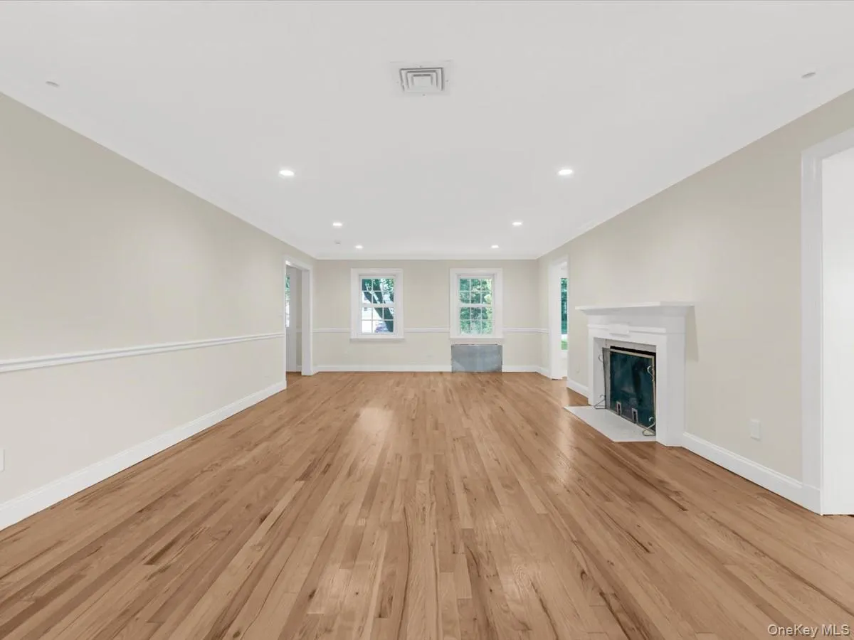 178 Overlook Avenue, North Hempstead, NY, 4 Bedrooms Bedrooms, 10 Rooms Rooms,2 BathroomsBathrooms,Residential,For Rent,Overlook,0,1017092 178 Overlook Avenue, North Hempstead, NY, 4 Bedrooms Bedrooms, 10 Rooms Rooms,2 BathroomsBathrooms,Residential,For Rent,Overlook,0,1017092