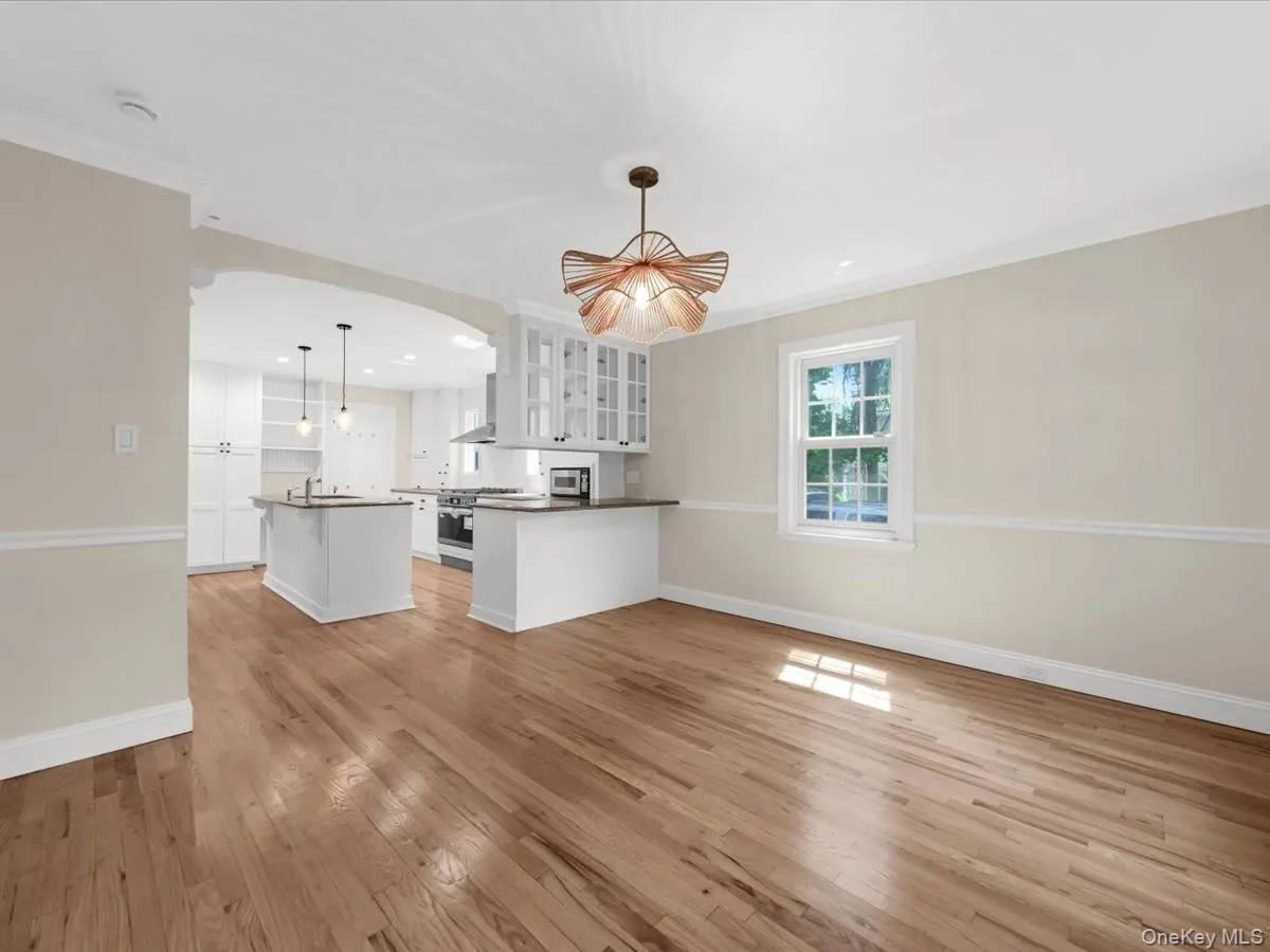 178 Overlook Avenue, North Hempstead, NY, 4 Bedrooms Bedrooms, 10 Rooms Rooms,2 BathroomsBathrooms,Residential,For Rent,Overlook,0,1017092 178 Overlook Avenue, North Hempstead, NY, 4 Bedrooms Bedrooms, 10 Rooms Rooms,2 BathroomsBathrooms,Residential,For Rent,Overlook,0,1017092