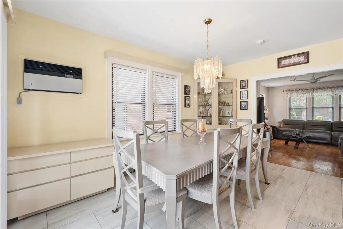 1241 Rhinelander Avenue, New York, NY, 3 Bedrooms Bedrooms, 8 Rooms Rooms,2 BathroomsBathrooms,Residential,For Rent,Rhinelander,0,1017099 1241 Rhinelander Avenue, New York, NY, 3 Bedrooms Bedrooms, 8 Rooms Rooms,2 BathroomsBathrooms,Residential,For Rent,Rhinelander,0,1017099