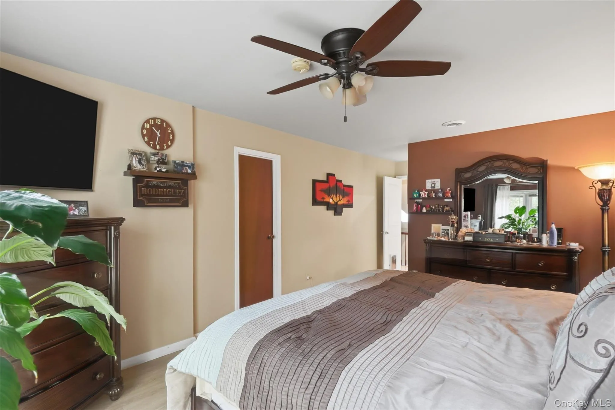 16 Larkin Lane, Haverstraw, NY, 3 Bedrooms Bedrooms, 8 Rooms Rooms,2 BathroomsBathrooms,Residential,For Rent,Larkin,0,KEY1017102 16 Larkin Lane, Haverstraw, NY, 3 Bedrooms Bedrooms, 8 Rooms Rooms,2 BathroomsBathrooms,Residential,For Rent,Larkin,0,KEY1017102