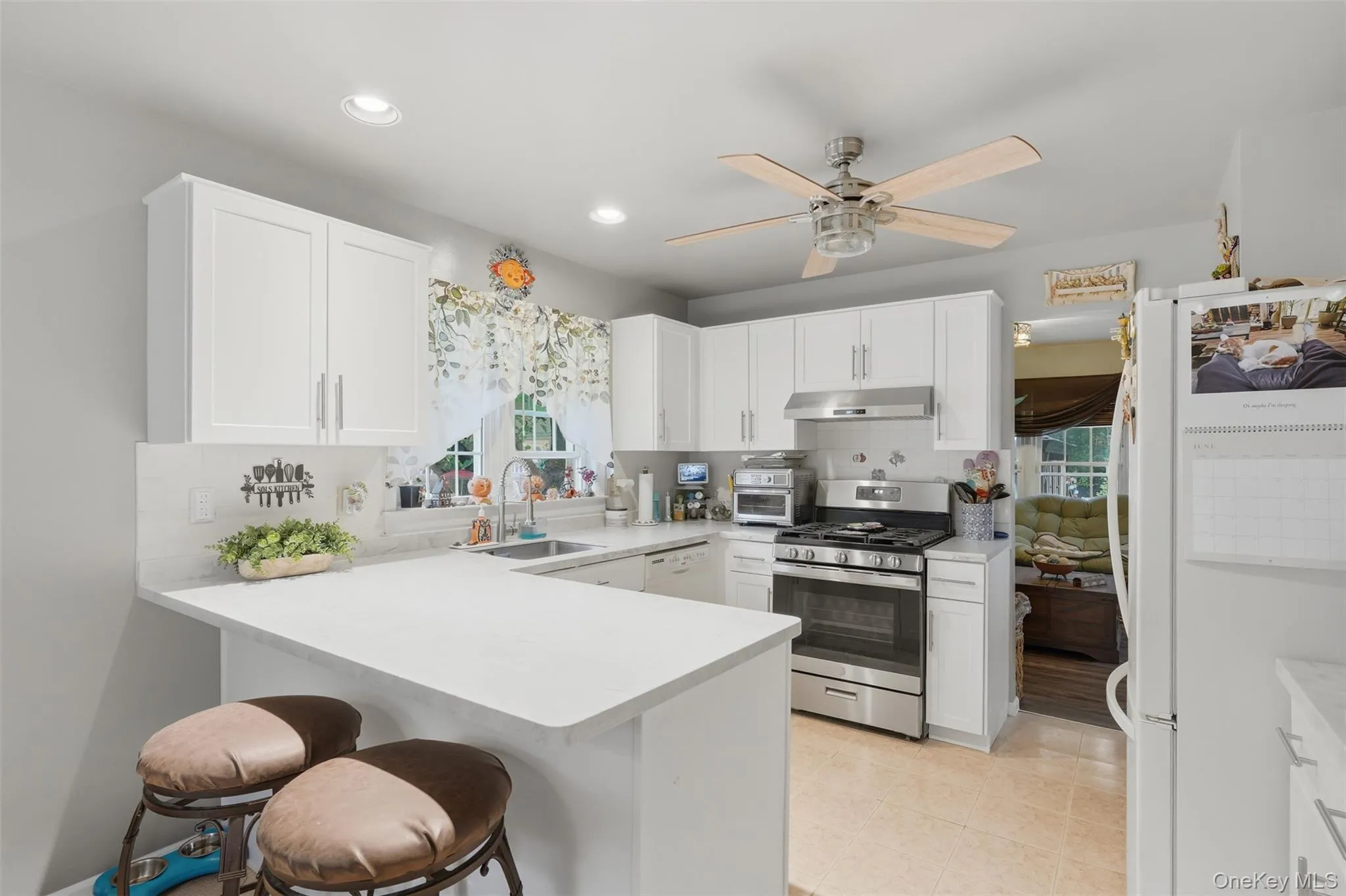 16 Larkin Lane, Haverstraw, NY, 3 Bedrooms Bedrooms, 8 Rooms Rooms,2 BathroomsBathrooms,Residential,For Rent,Larkin,0,KEY1017102 16 Larkin Lane, Haverstraw, NY, 3 Bedrooms Bedrooms, 8 Rooms Rooms,2 BathroomsBathrooms,Residential,For Rent,Larkin,0,KEY1017102