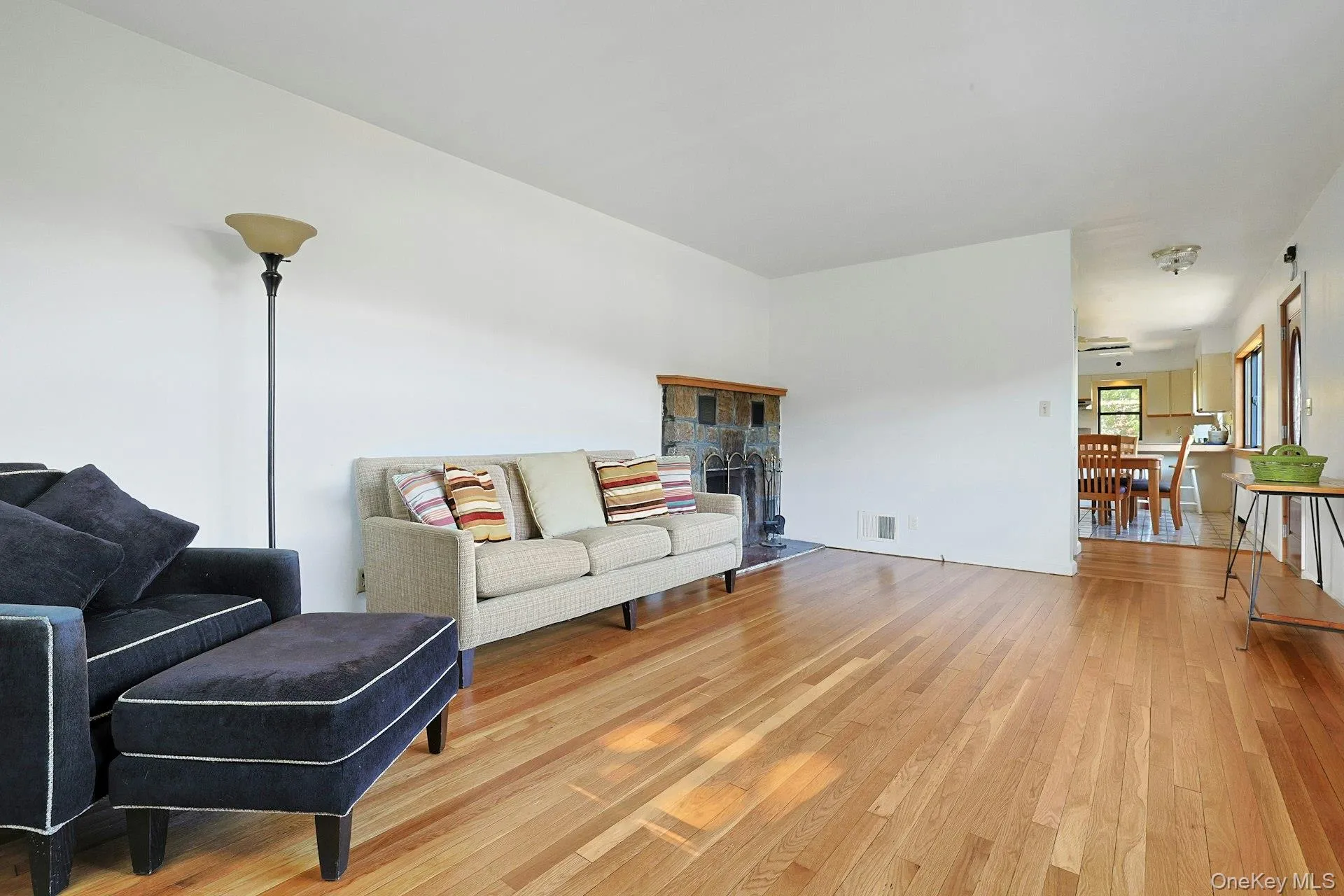 Gleaming Hardwood Flooring Gleaming Hardwood Flooring