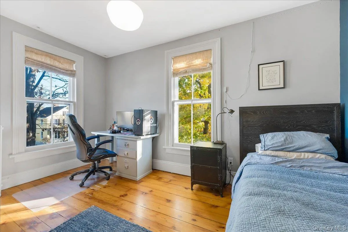 322 Broadway, Clarkstown, NY, 3 Bedrooms Bedrooms, 7 Rooms Rooms,2 BathroomsBathrooms,Residential,For Rent,Broadway,0,1017104 322 Broadway, Clarkstown, NY, 3 Bedrooms Bedrooms, 7 Rooms Rooms,2 BathroomsBathrooms,Residential,For Rent,Broadway,0,1017104