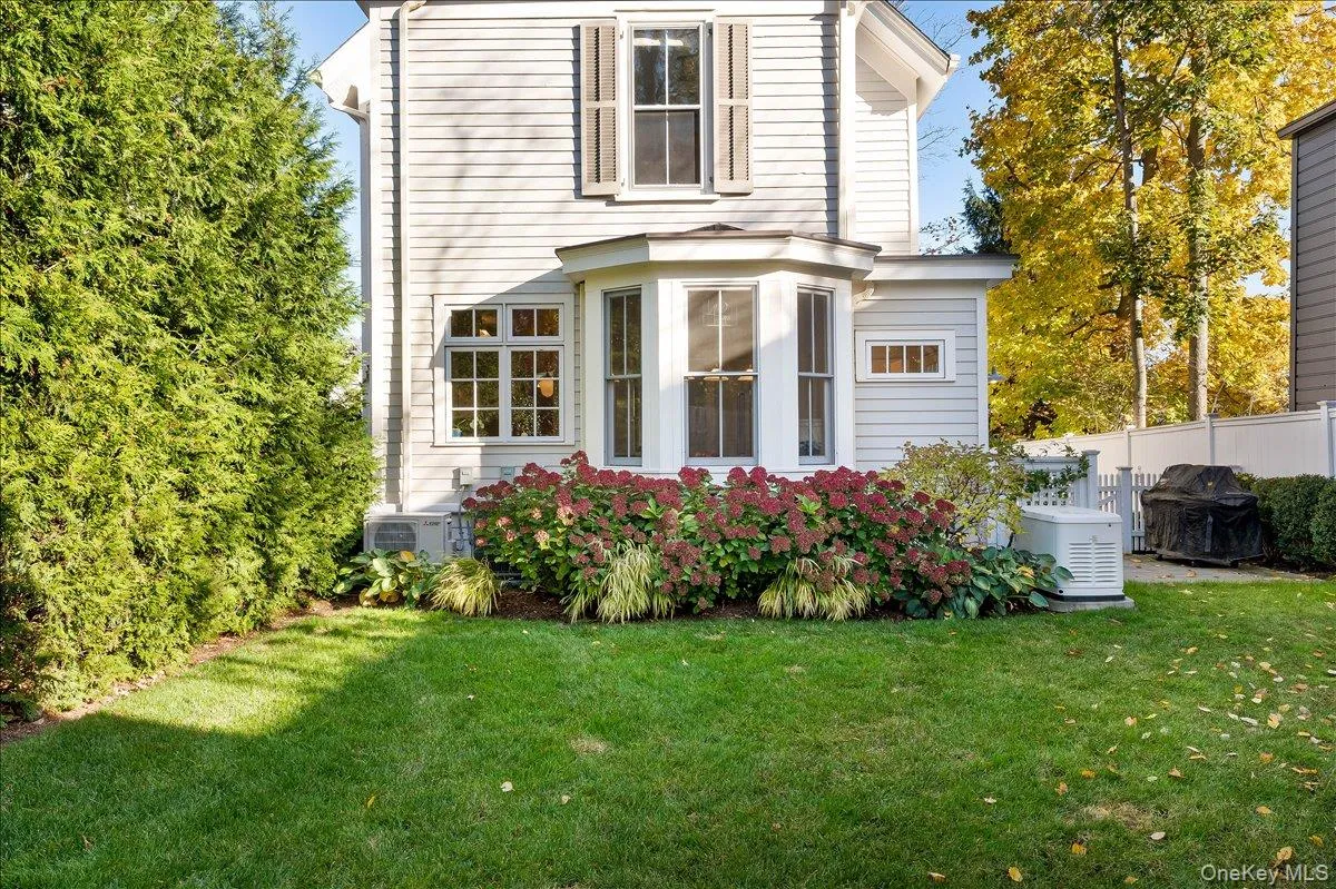 322 Broadway, Clarkstown, NY, 3 Bedrooms Bedrooms, 7 Rooms Rooms,2 BathroomsBathrooms,Residential,For Rent,Broadway,0,1017104 322 Broadway, Clarkstown, NY, 3 Bedrooms Bedrooms, 7 Rooms Rooms,2 BathroomsBathrooms,Residential,For Rent,Broadway,0,1017104