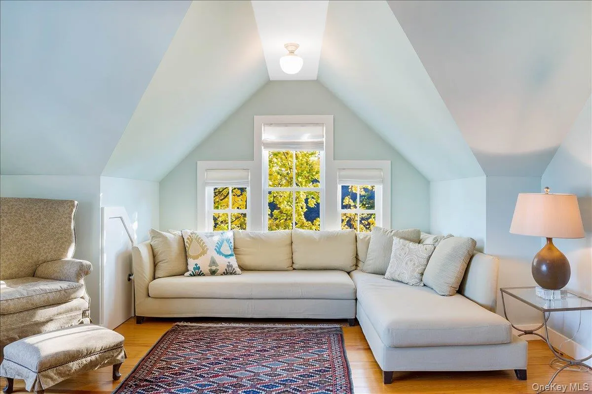 322 Broadway, Clarkstown, NY, 3 Bedrooms Bedrooms, 7 Rooms Rooms,2 BathroomsBathrooms,Residential,For Rent,Broadway,0,1017104 322 Broadway, Clarkstown, NY, 3 Bedrooms Bedrooms, 7 Rooms Rooms,2 BathroomsBathrooms,Residential,For Rent,Broadway,0,1017104